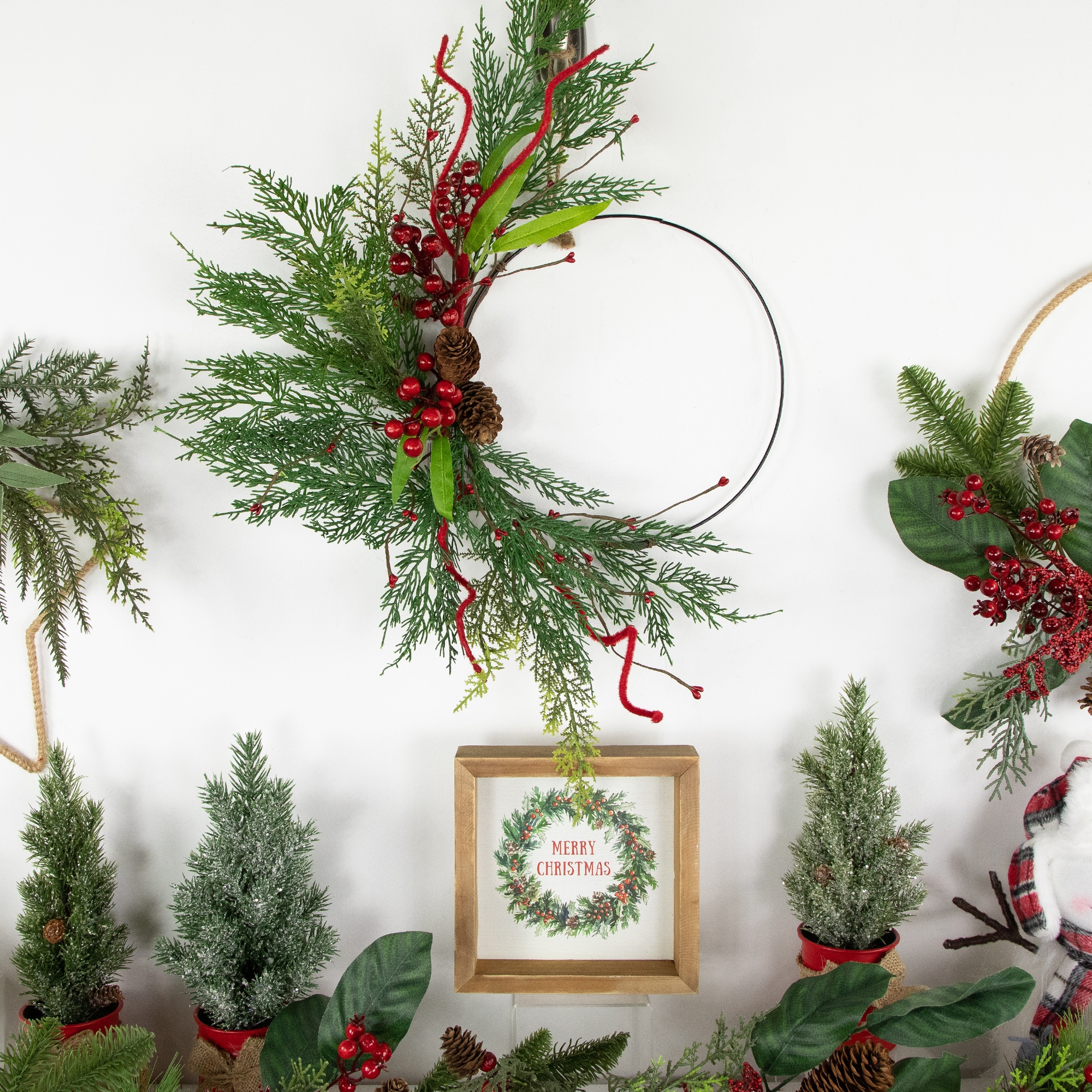 Northlight 35251069 Artificial-Christmas-Wreaths - View #2