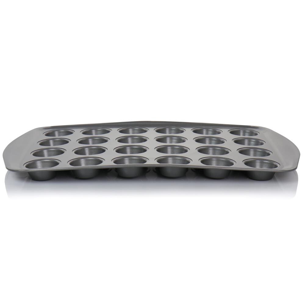 Gibson 7.5 in. Baker's Friend Steel Non-Stick Round Bake Pan