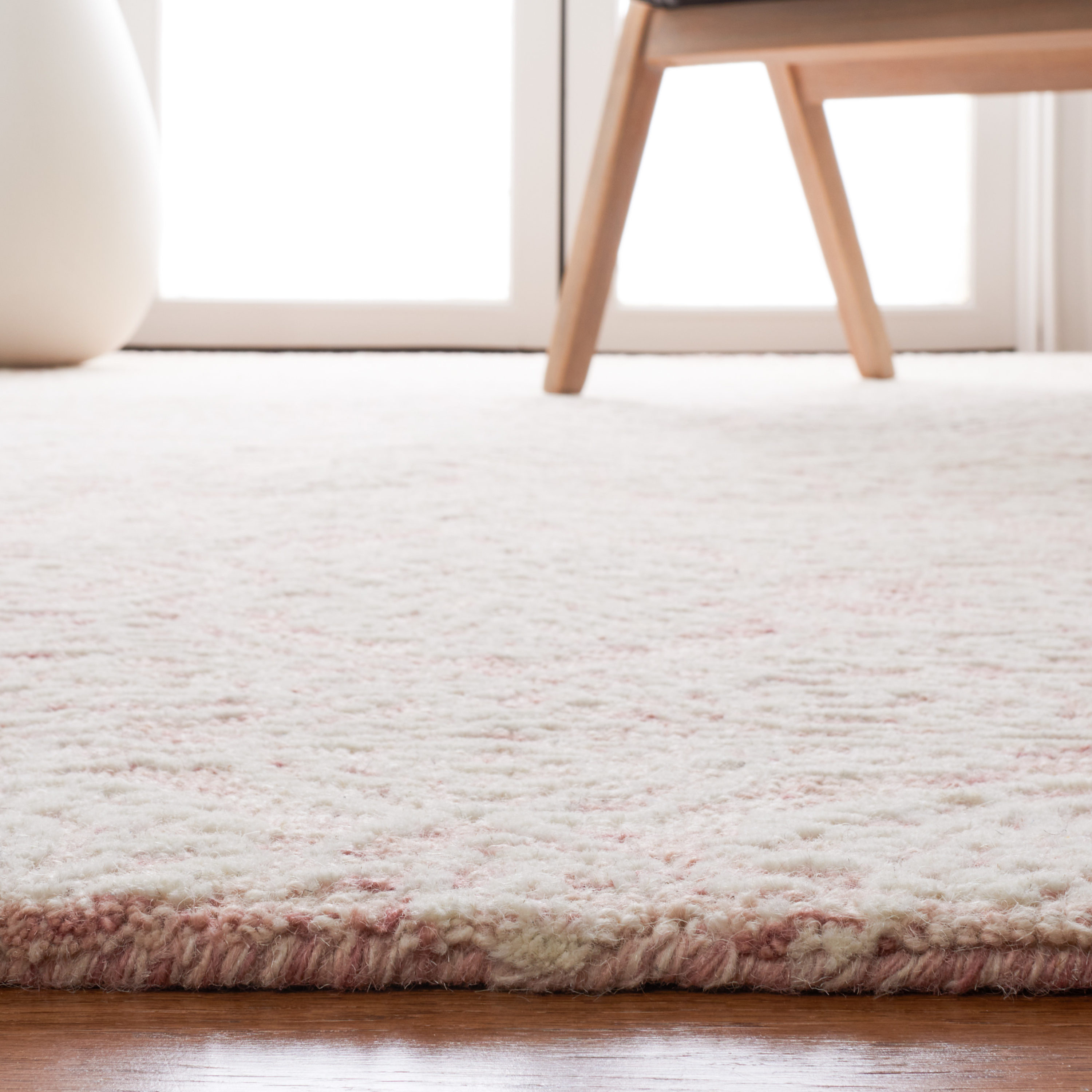 Safavieh MET998U-6SQ rugs - View #7