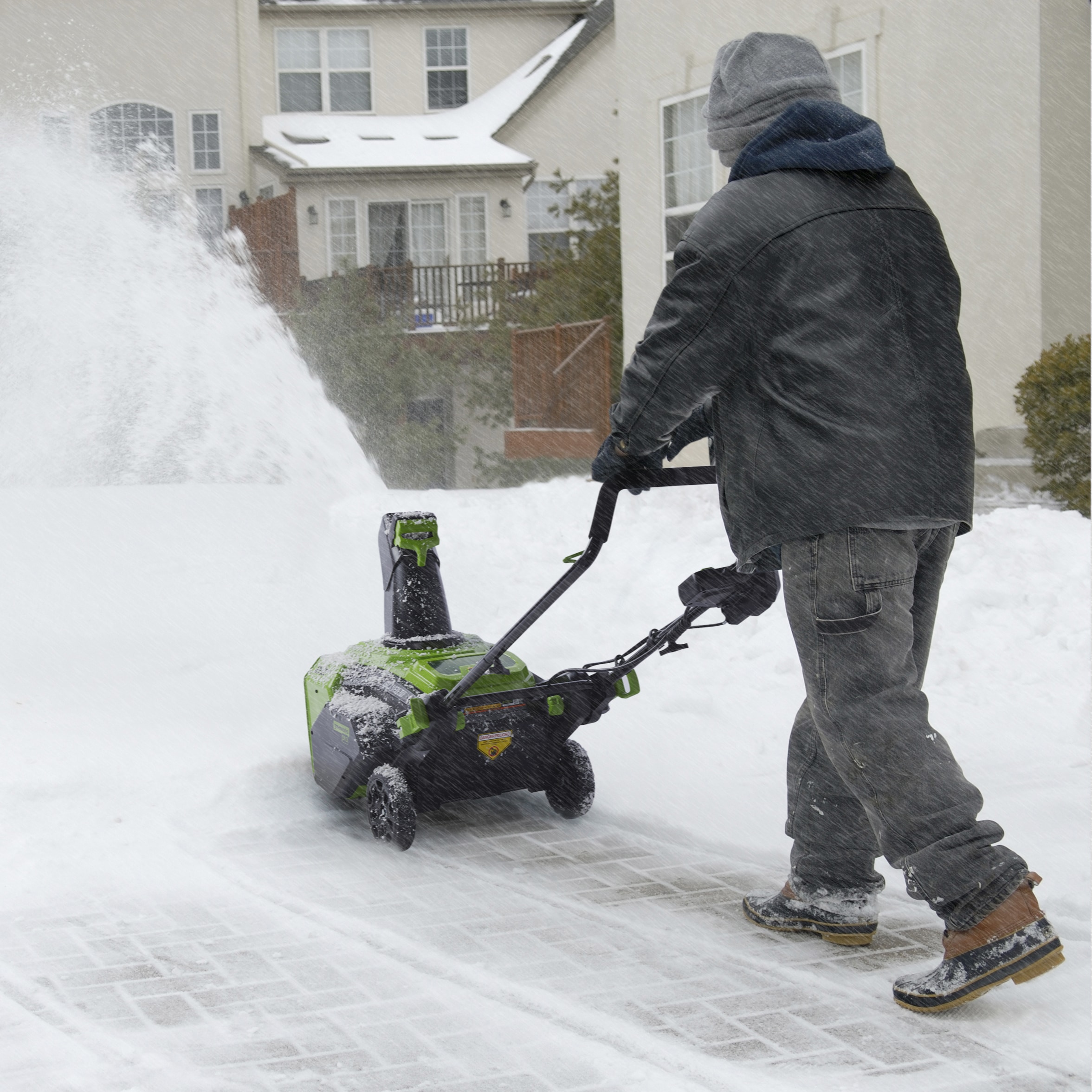 Greenworks Pro 60-volt 22-in Single-stage Push Cordless Electric Snow ...