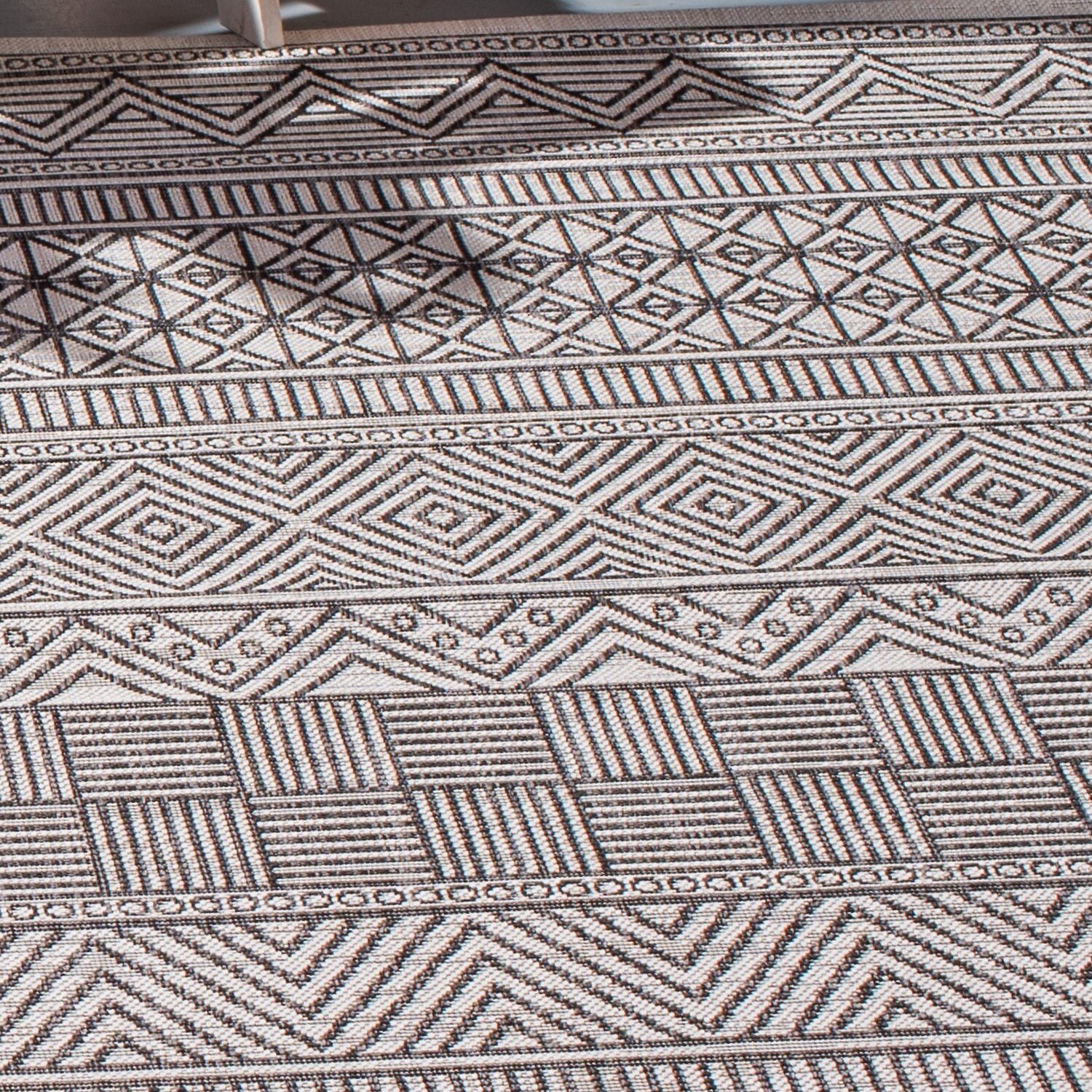 Safavieh CY8196-53712-5 rugs - View #6
