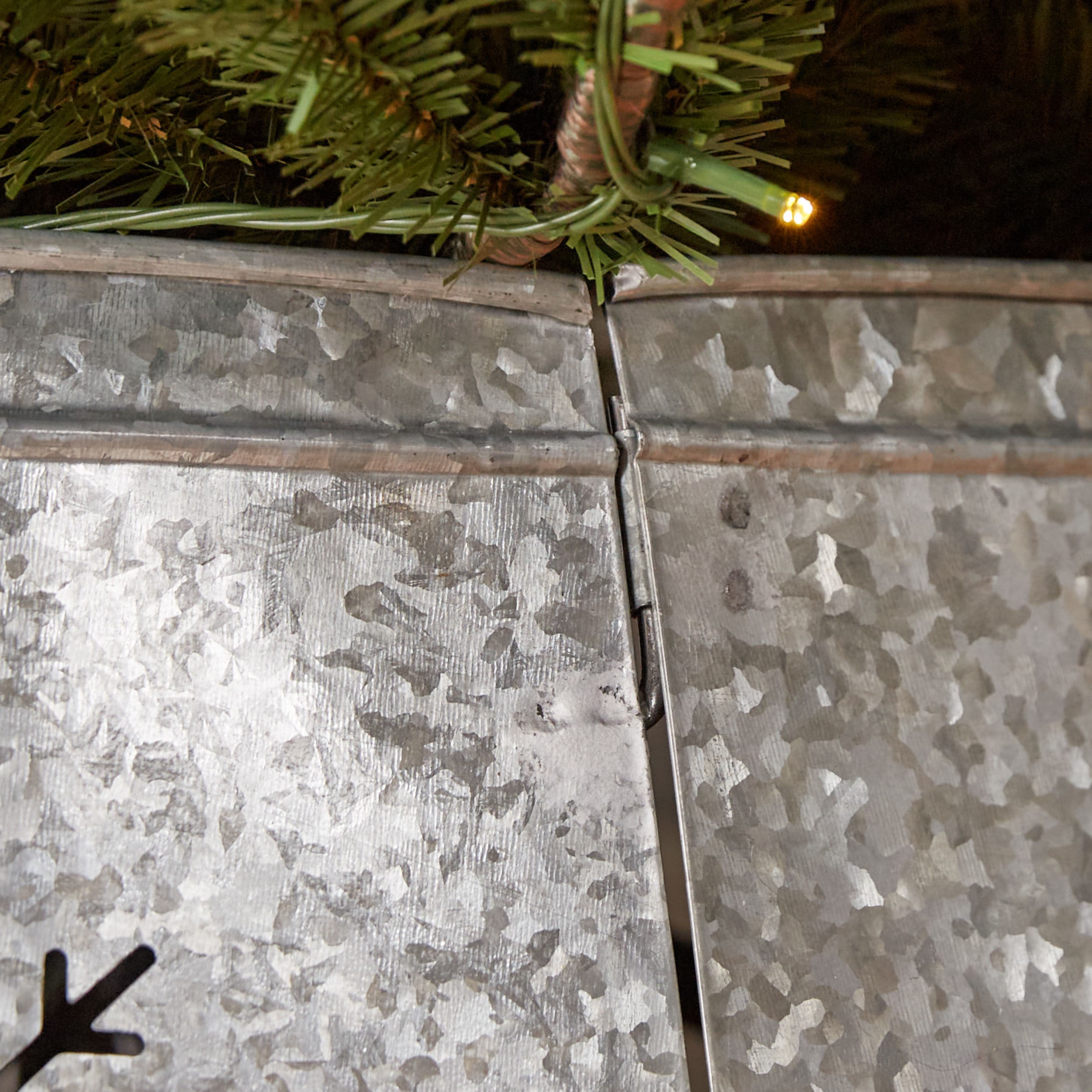 Holiday Living DC21-110216 Tree-Skirts - View #3