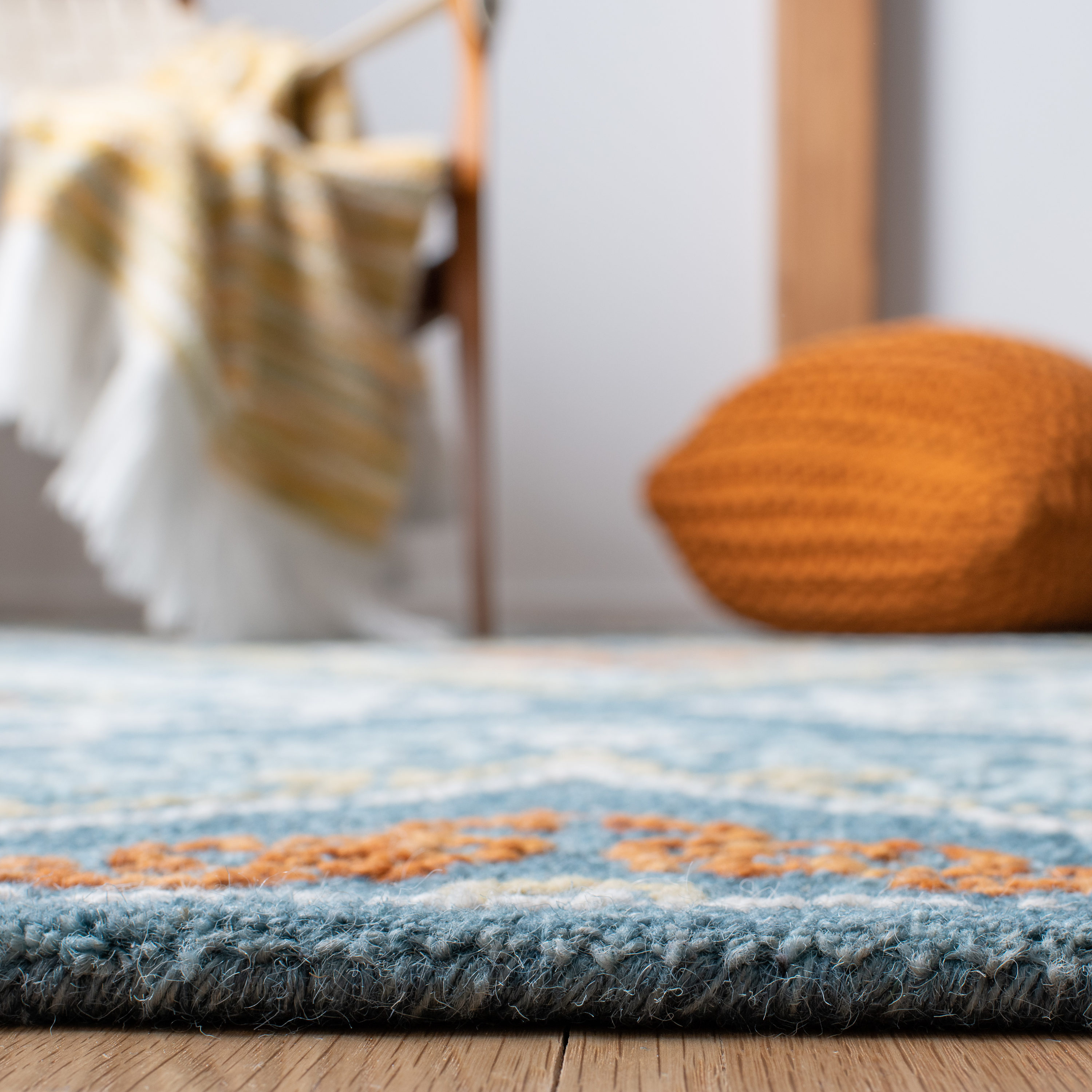 Handmade Tufted Blue Wool Round Area Rug, 8' Diameter