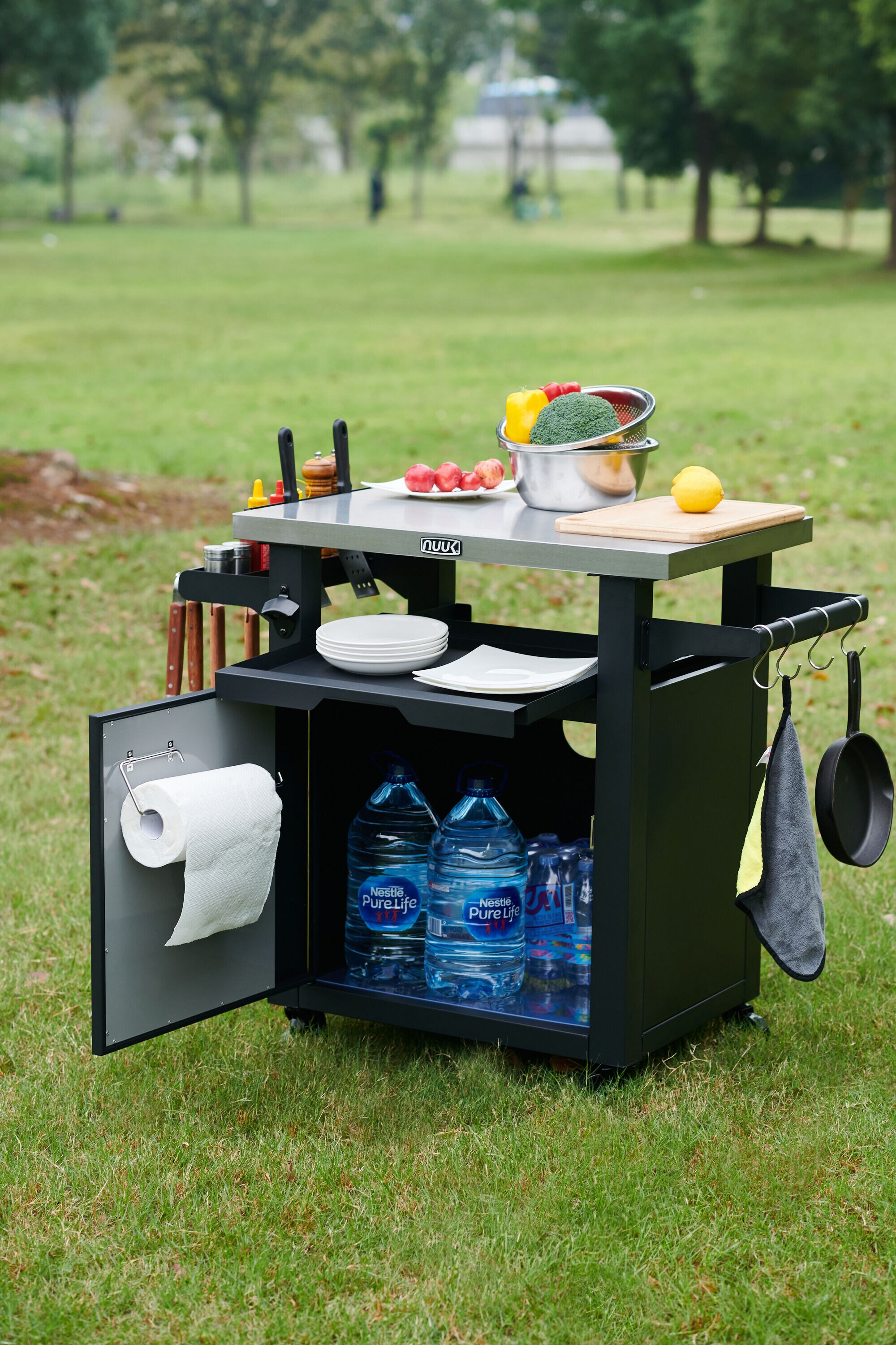 NUUK Deluxe Black Stainless Steel Outdoor Prep Station