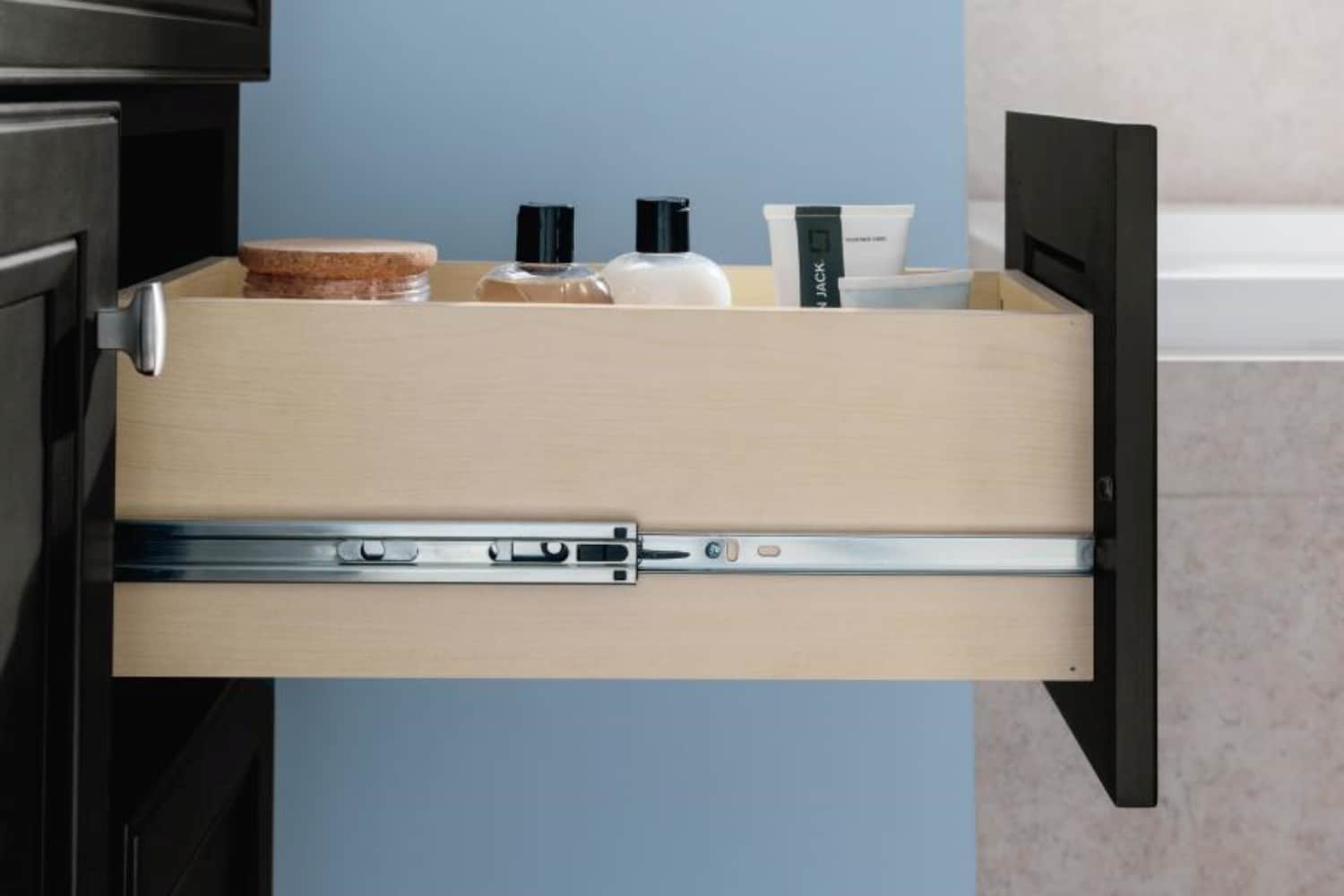 Diamond NOW 39A VSDB48 vanities - View #3