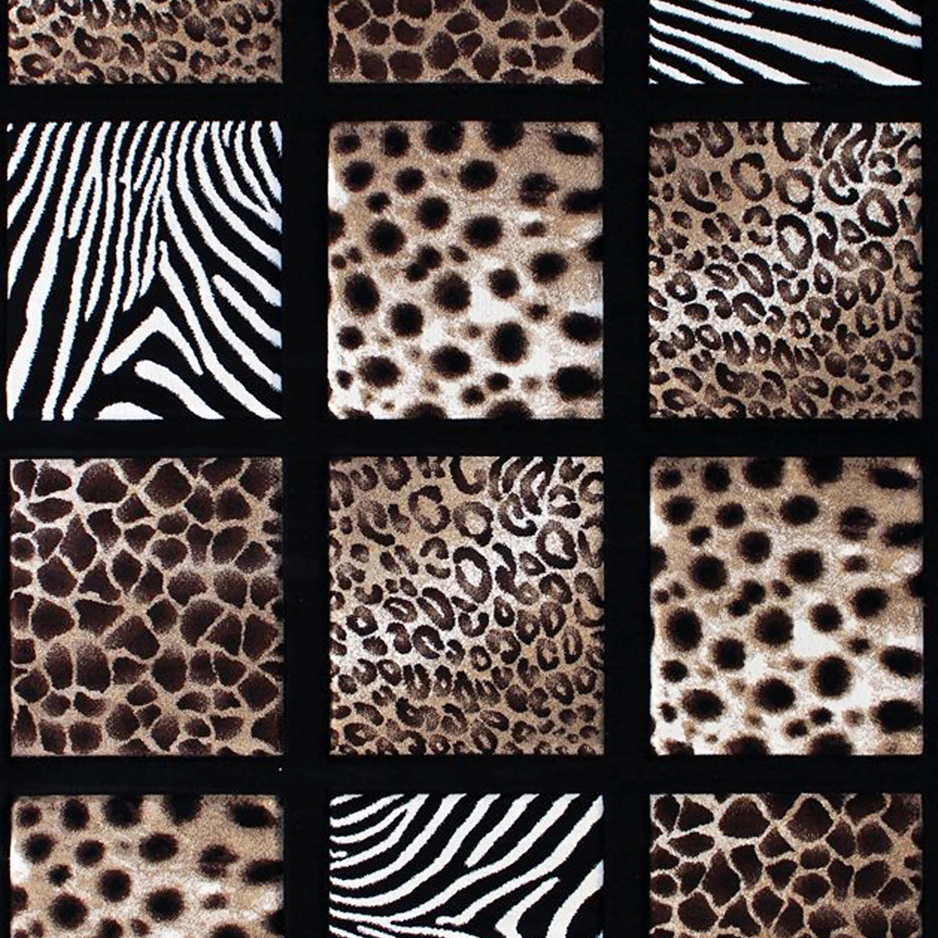 Reversible Black and White Synthetic 5' x 7' Area Rug