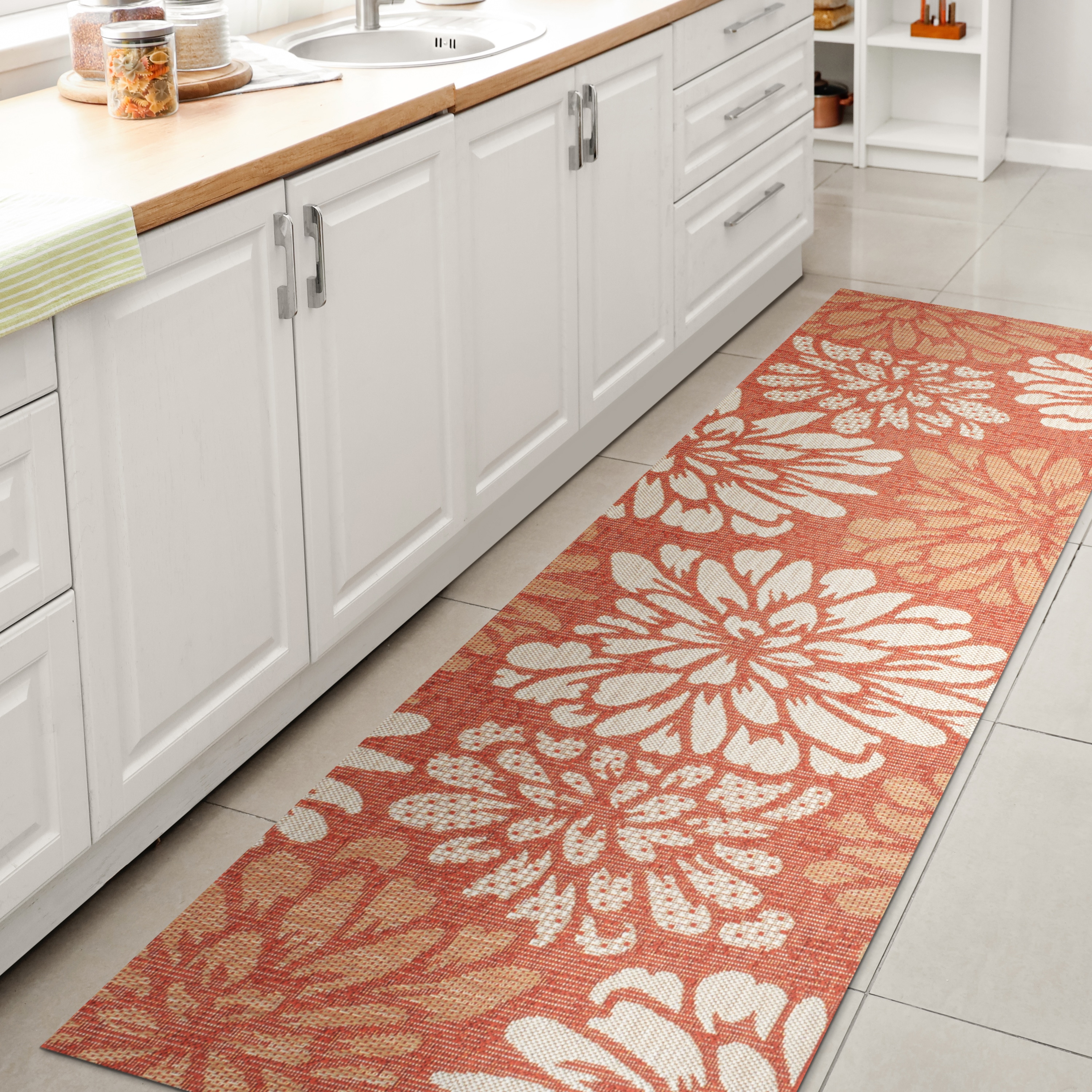 JONATHAN  Y SMB110E-210 Santa Monica Zinnia Textured Weave Floral 2 x 10 (ft) Loomed Polypropylene Orange/Cream Rectangular Indoor/Outdoor Floral/Botanical Bohemian/Eclectic Runner rug