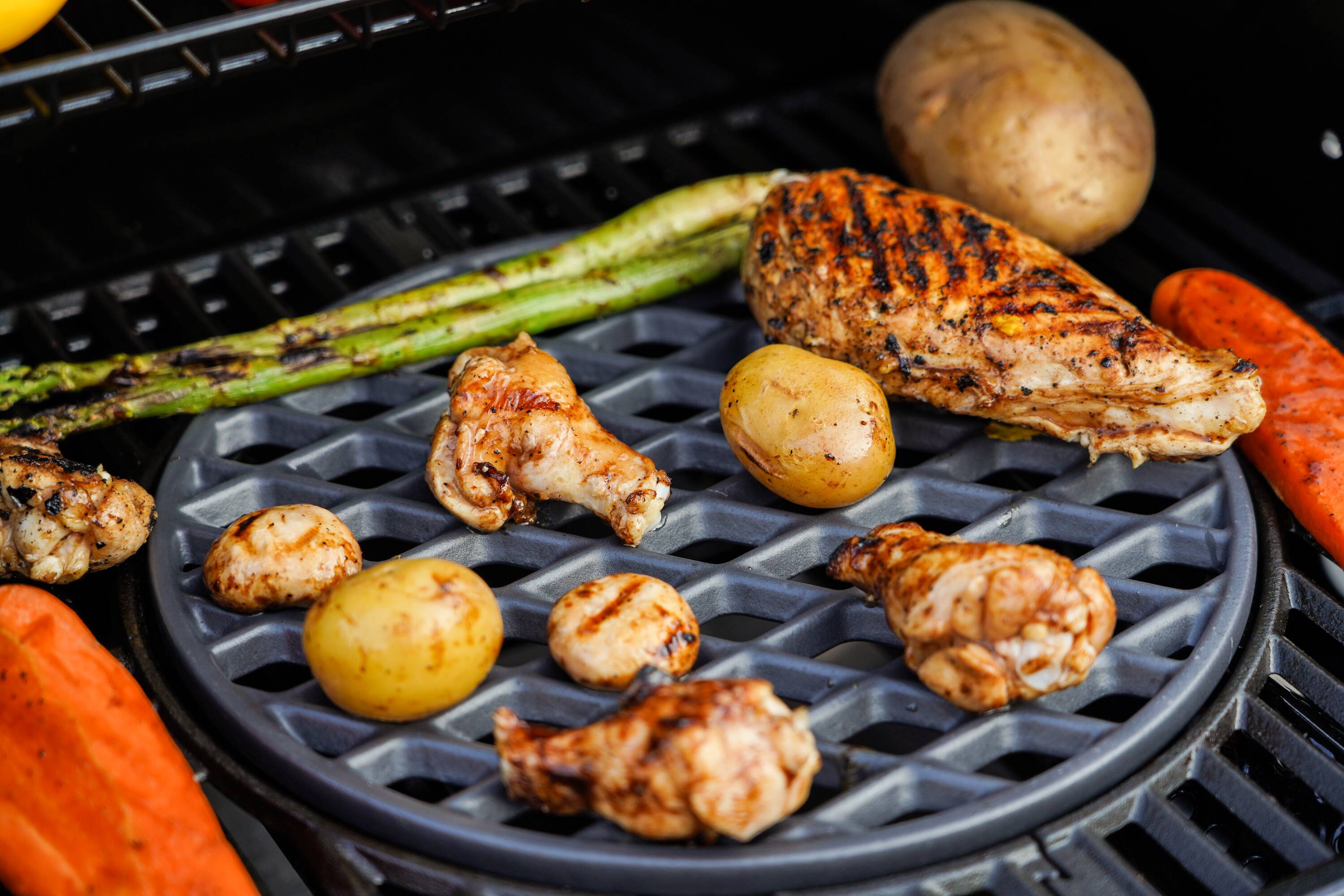 Monument A201 Gas-Grill-Cookgrates-Warmracks - View #6