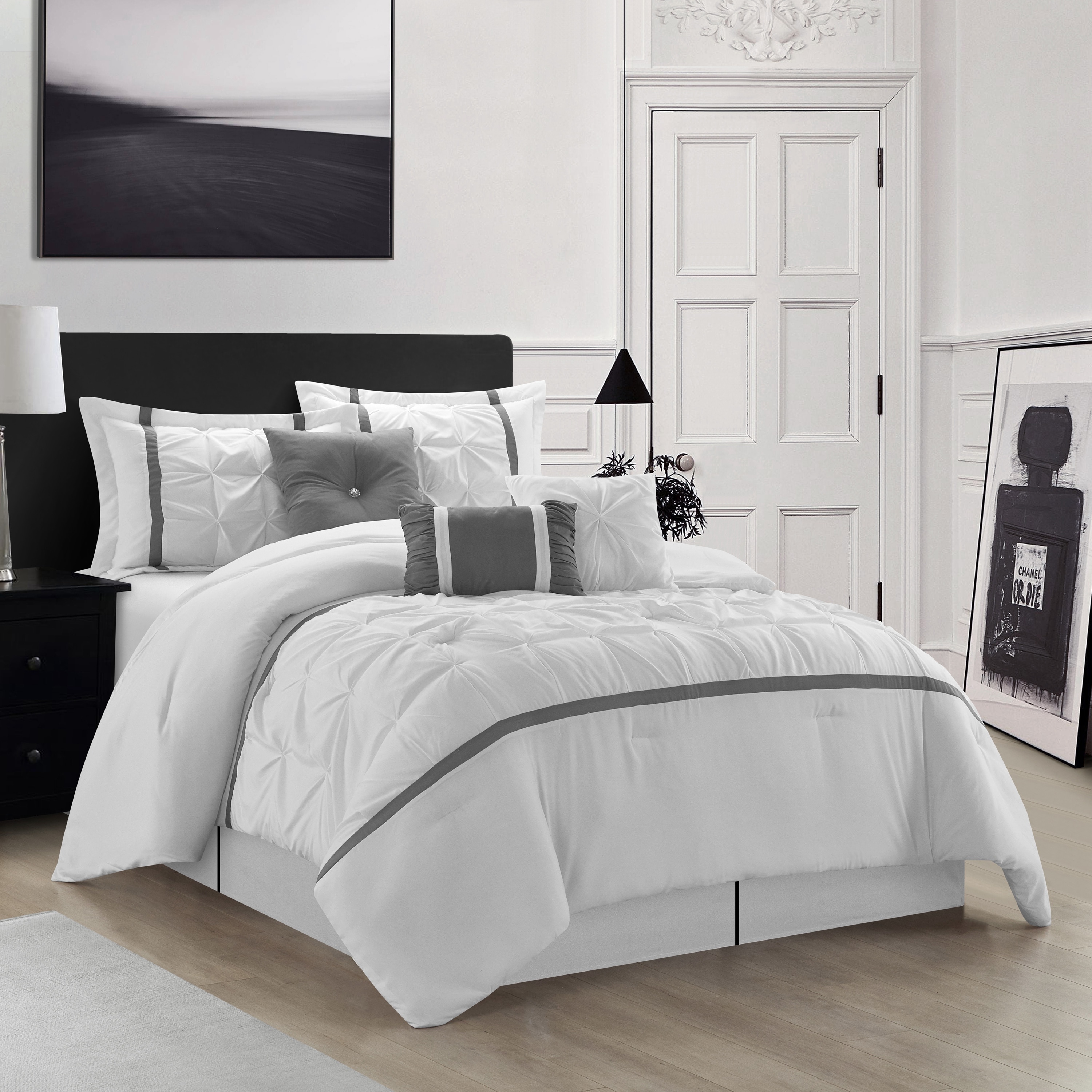 Nanshing ELENA7-CK-WHT bedding - View #3