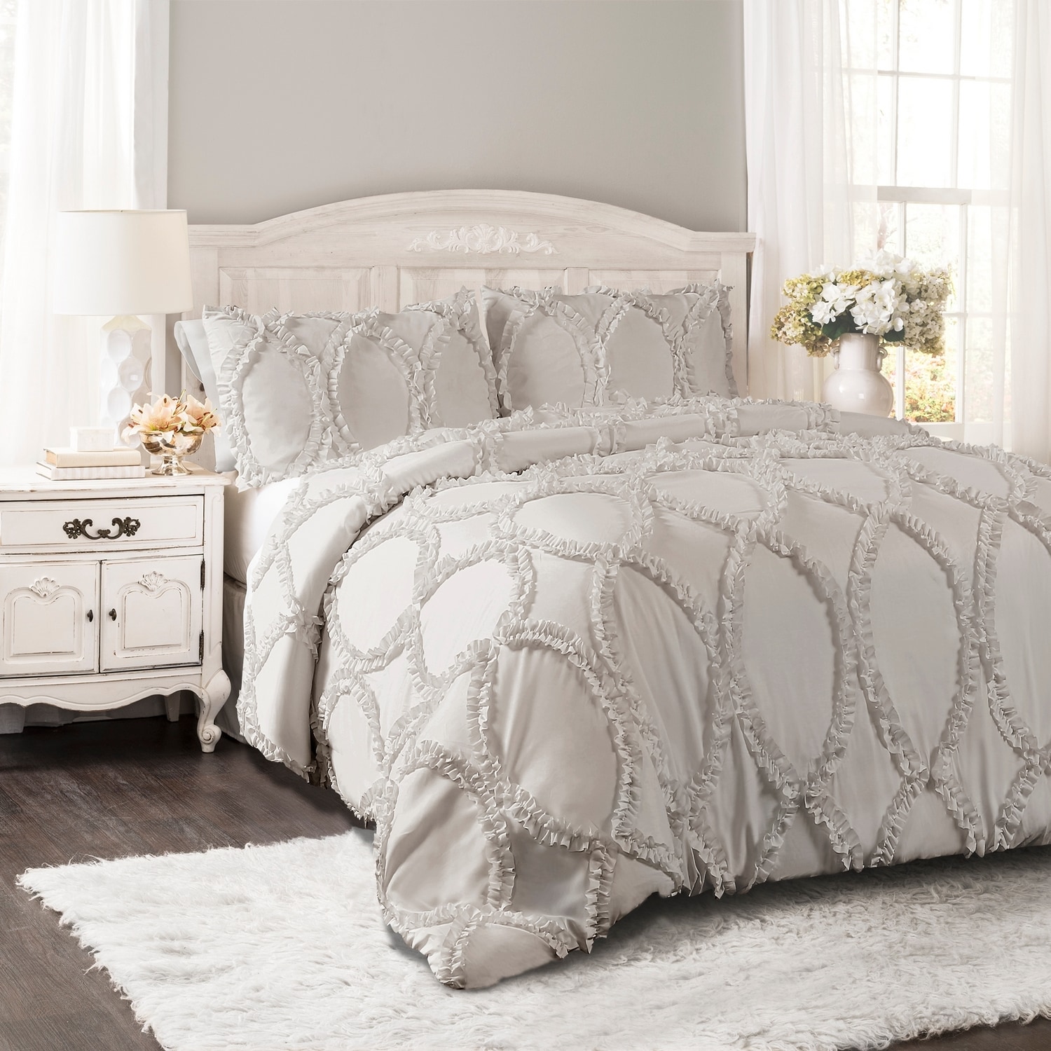 Lush Decor 16T003334 Light Gray Solid King Comforter