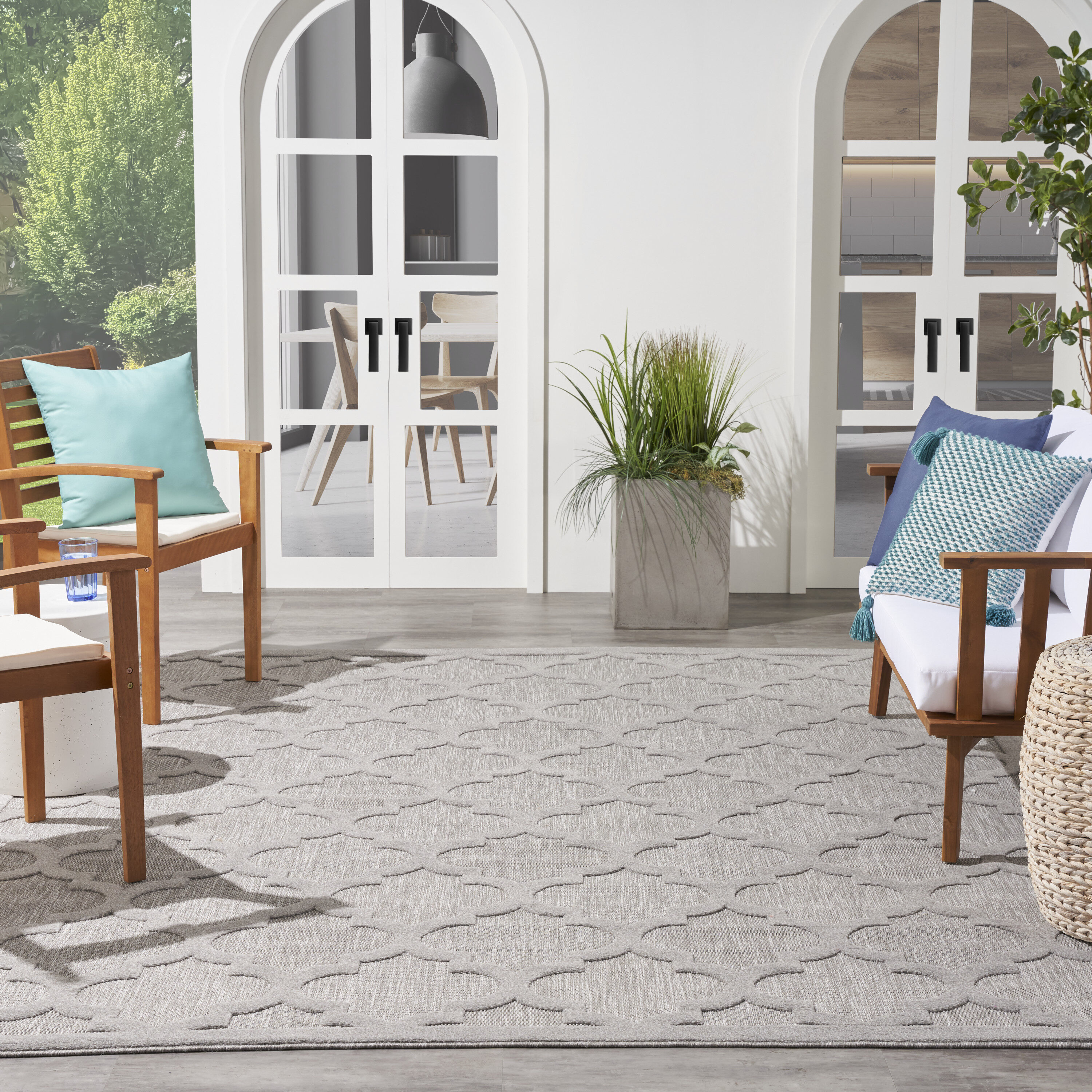 Silver Grey Trellis Flat Woven 8' x 10' Synthetic Rug