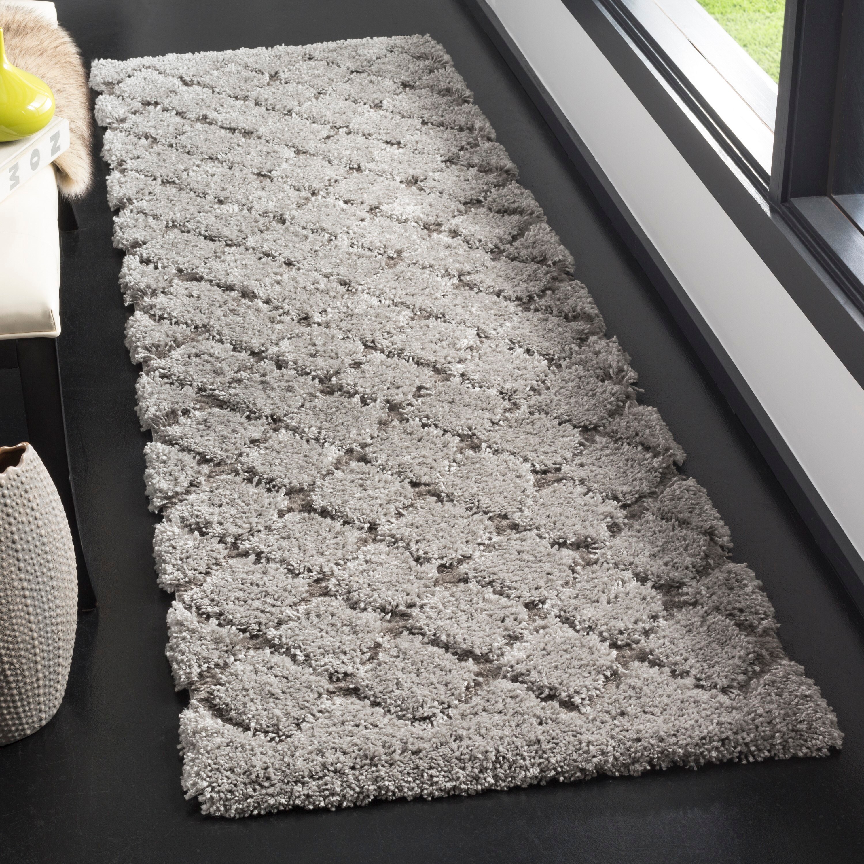 Safavieh ARG780B-28 Adriana Shag 2 x 8 (ft) Loomed Polyester Light Gray/Light Gray Rectangular Indoor Trellis Runner rug