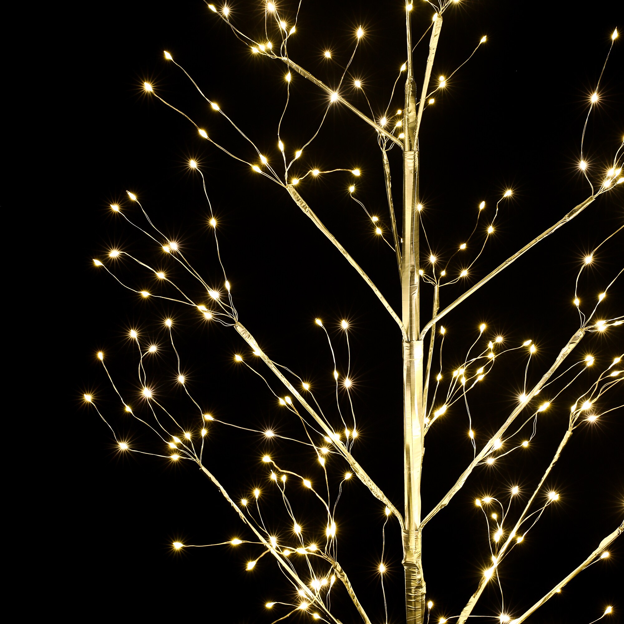 LuxenHome WHHD968 Artificial-Christmas-Trees - View #5