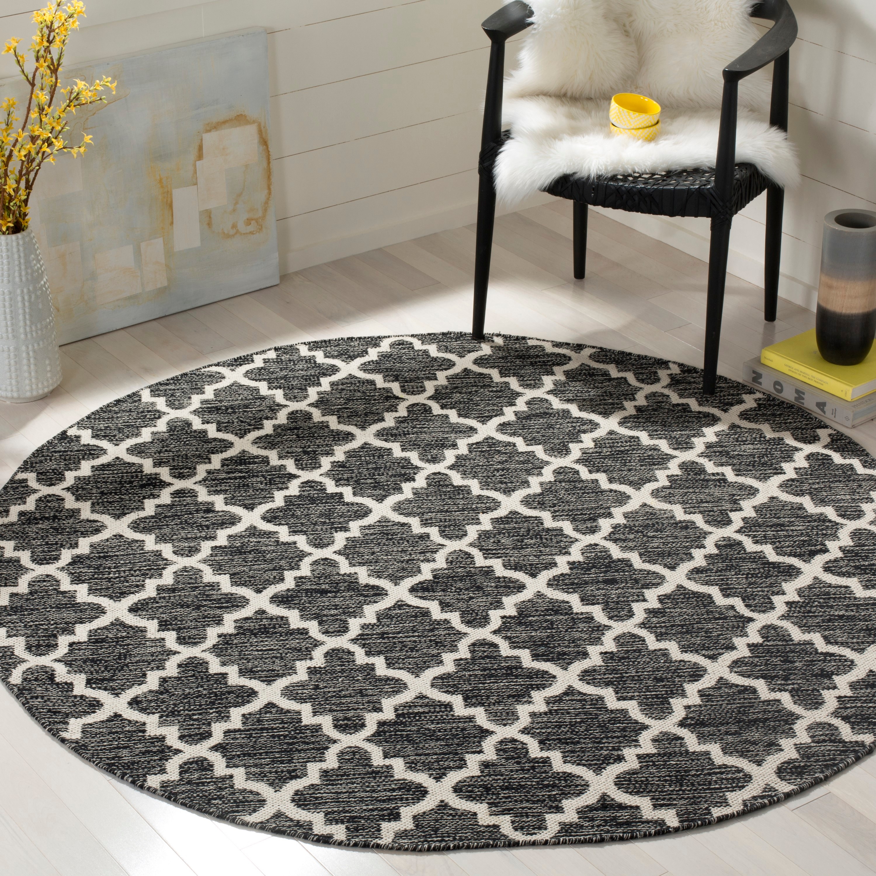 Safavieh MTK810D-6R Montauk Bolsa 6 x 6 (ft) Cotton Black/Ivory Round Indoor Trellis Coastal Area rug