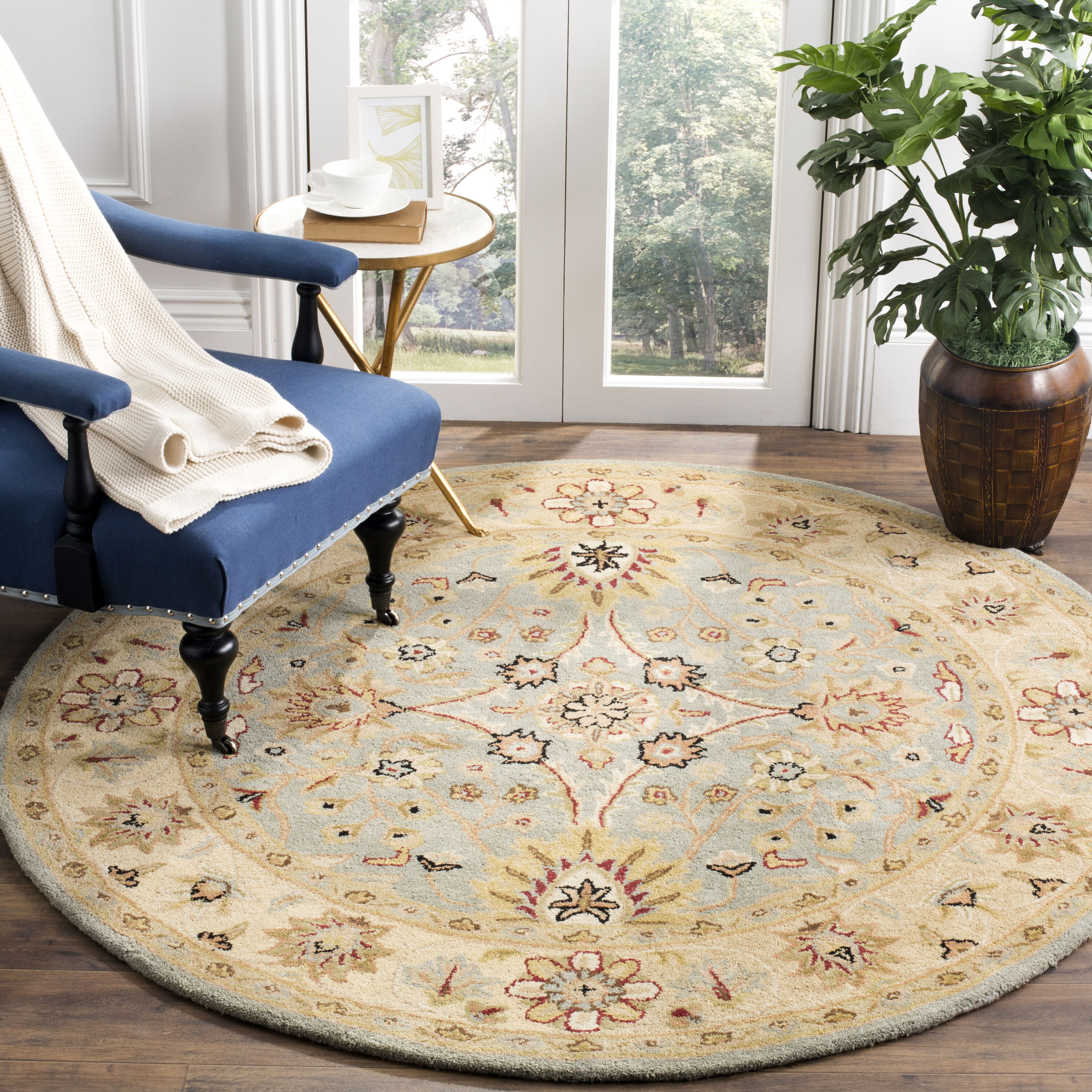  At249 Light Blue/Ivory Traditional 6ft x 6ft Round Rug