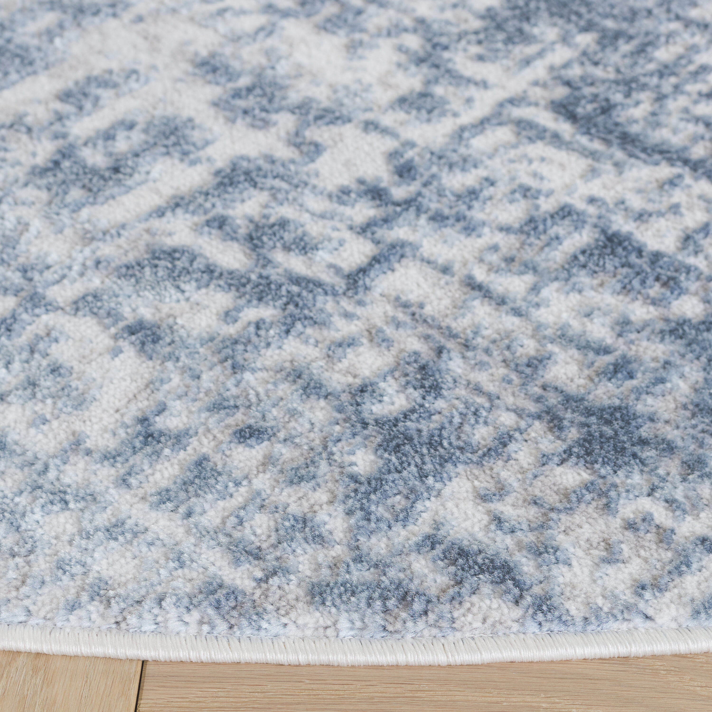 Safavieh ALA700D-8R rugs - View #3