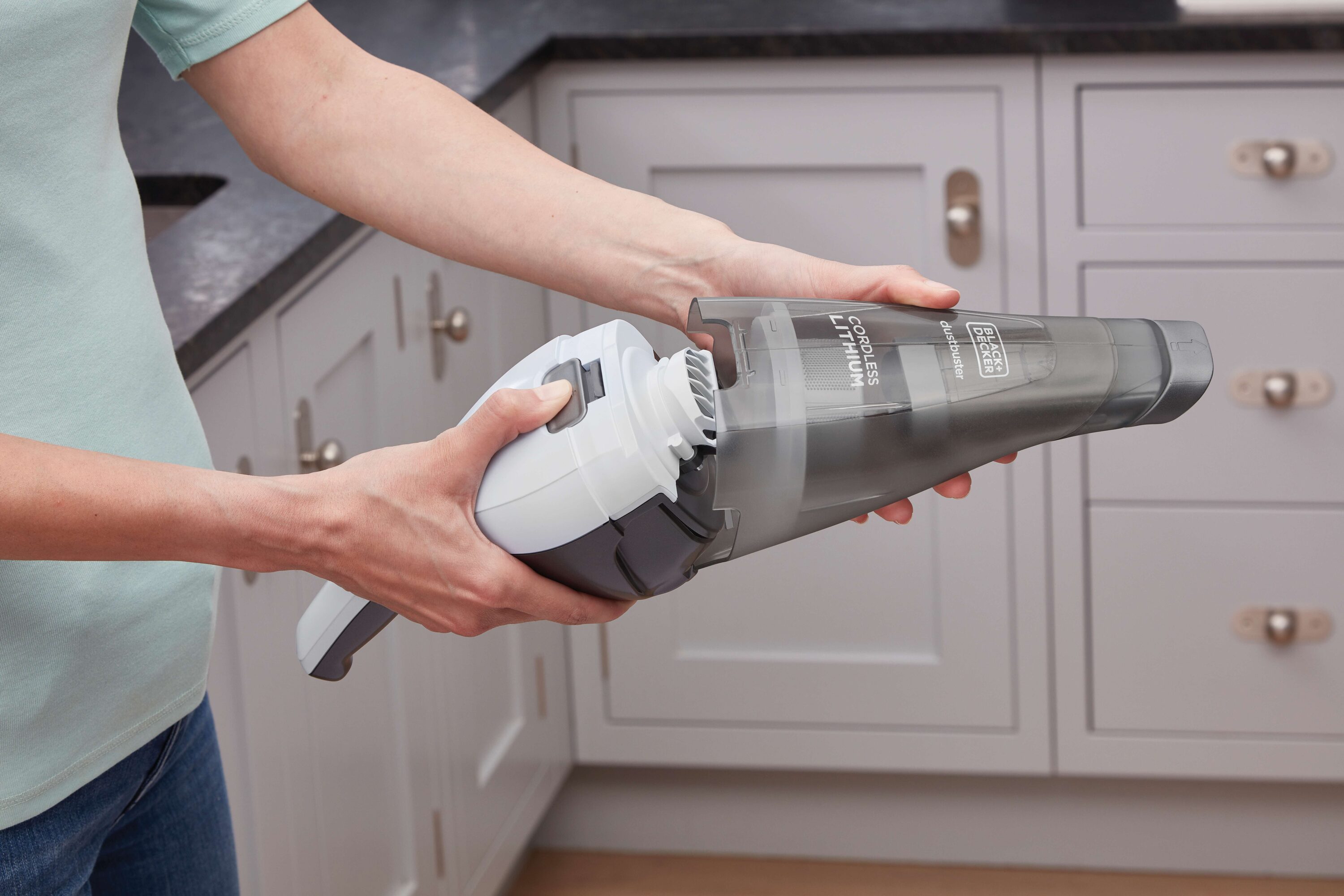 BLACK+DECKER HNVC220BCZ10 Handheld-Vacuums - View #4
