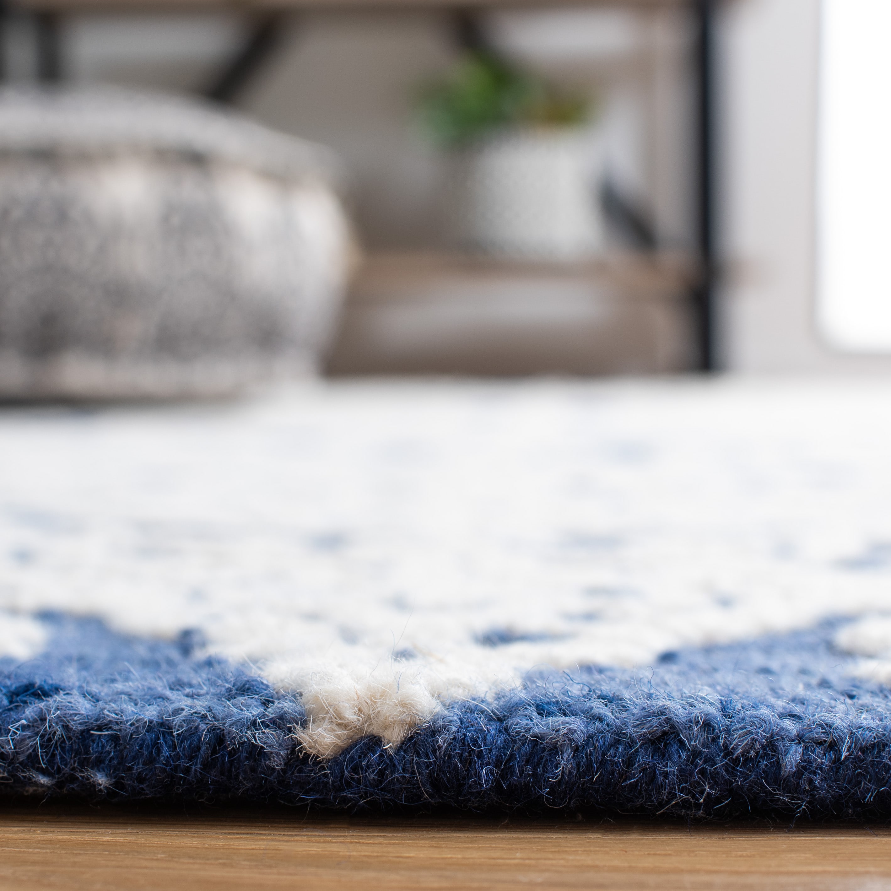 Safavieh BLM112N-2 rugs - View #4