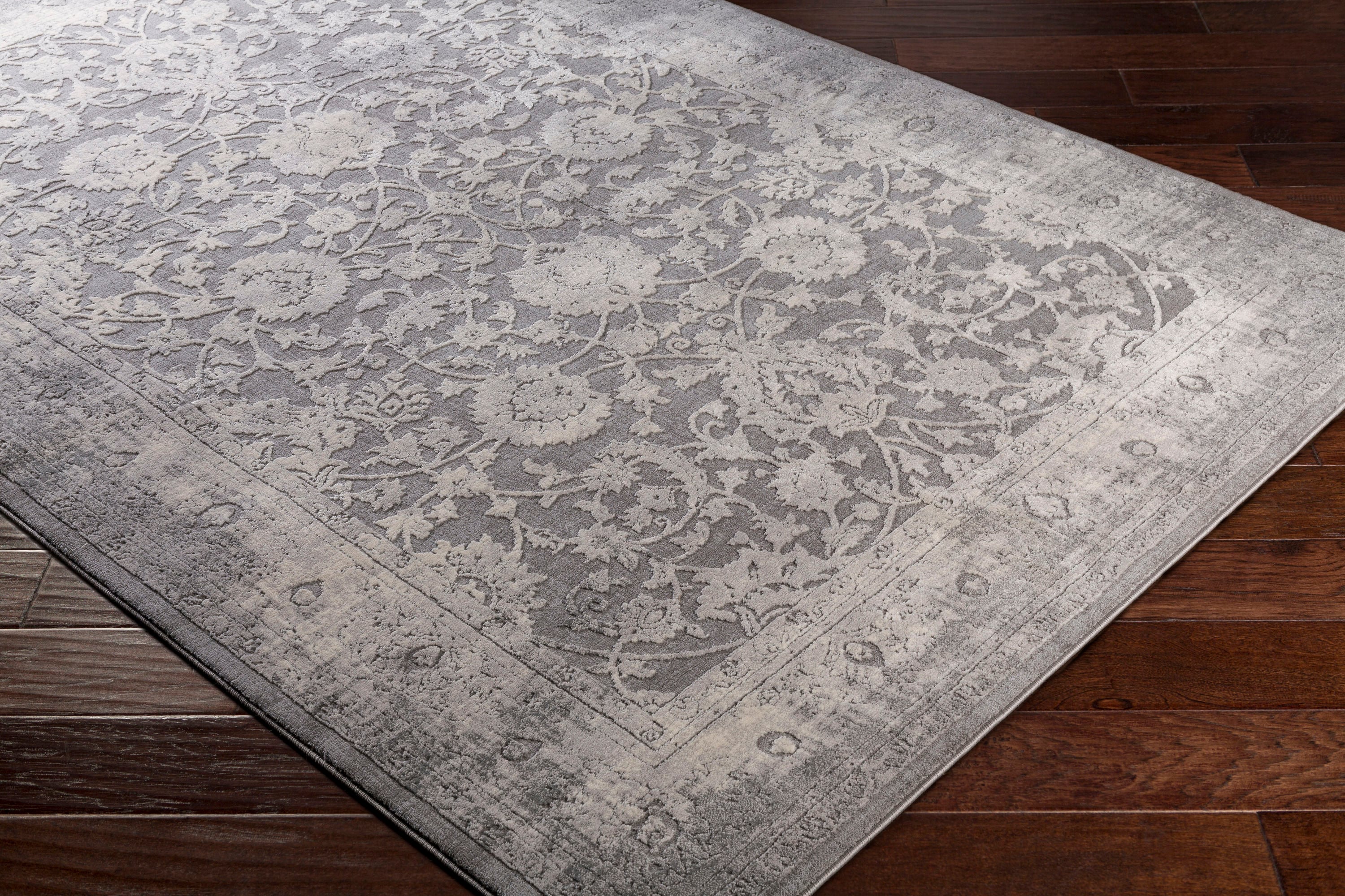 Reversible Easy-Care Stain-Resistant Synthetic Area Rug in Soft Gray