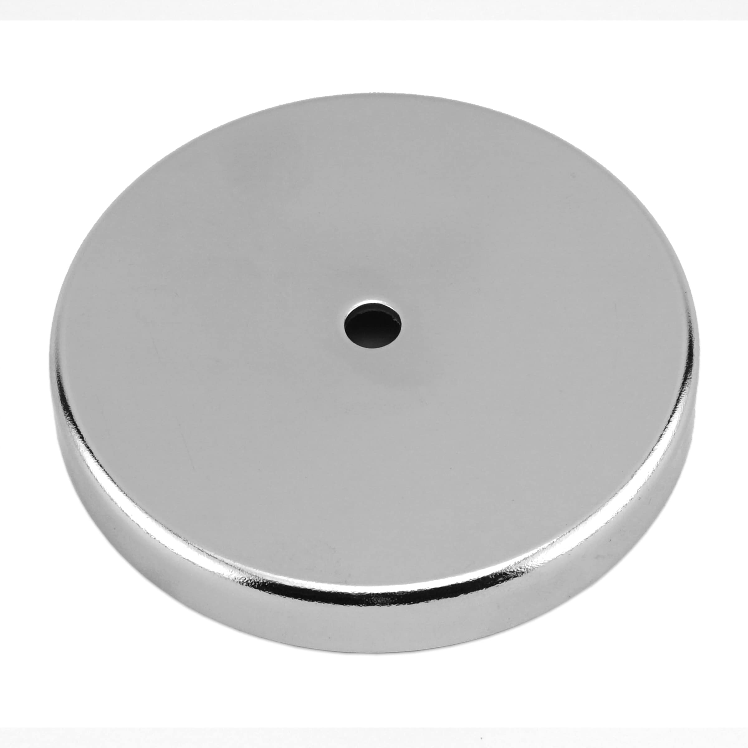 Master Magnetics 07223 95 lb. pull Heavy-Duty Ceramic Round Base Magnet - 3.190 in Dia. x 0.440 in Thk. With 0.280 in Dia. hole