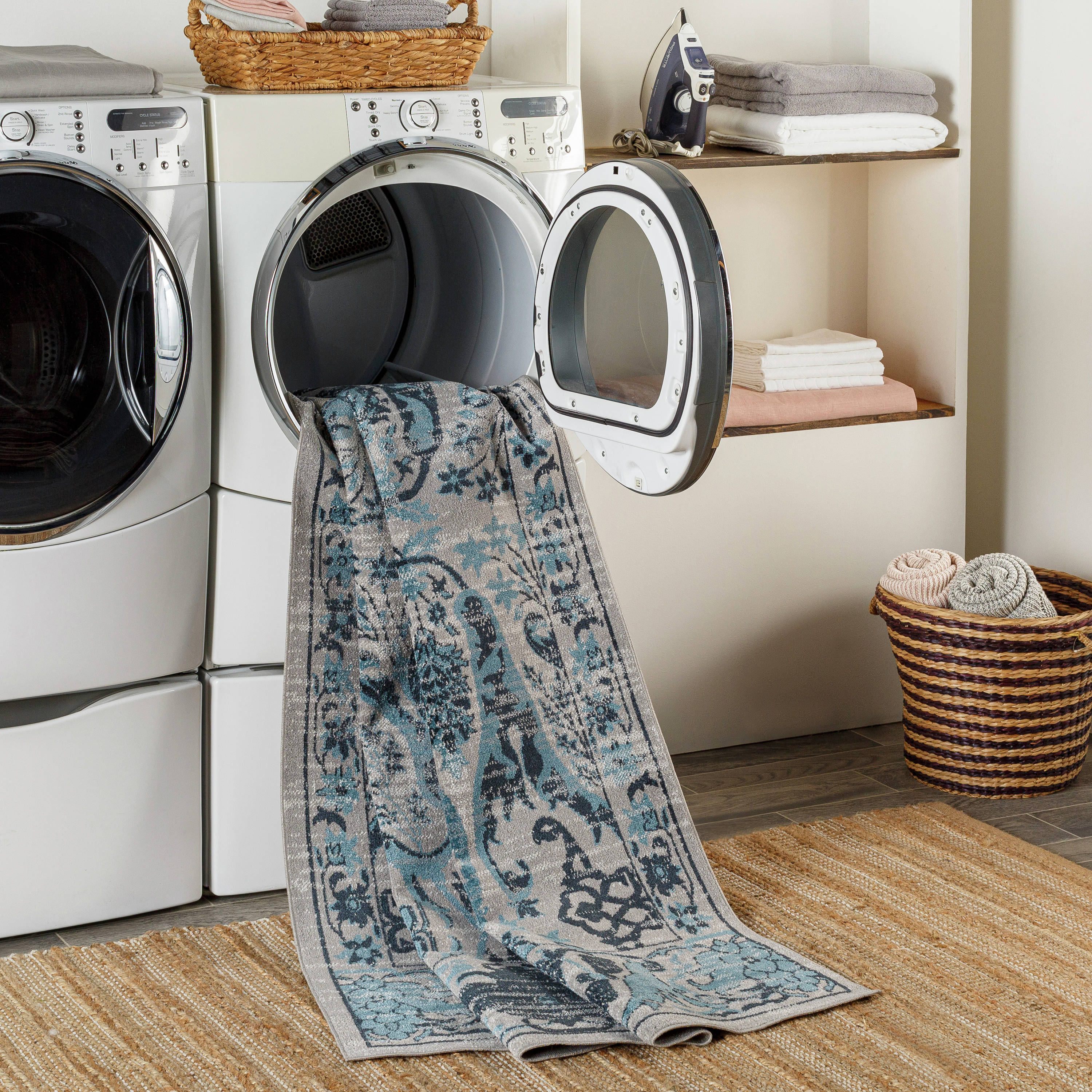 Ember Majestic Swirl Blue Round Washable Rug - 79"