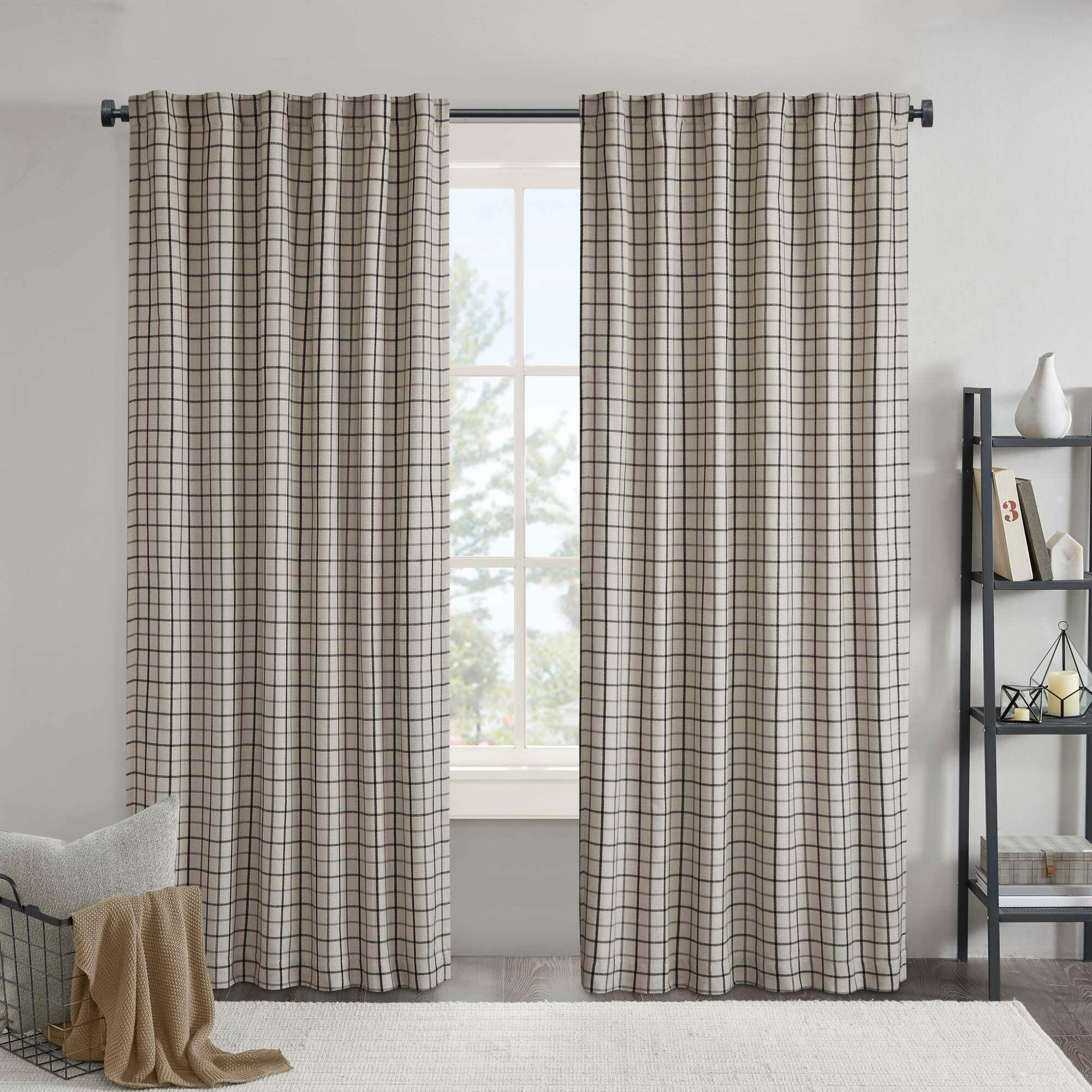 JUJABU ZJCURTAIN-6 Black 1PC 50x108inch Plaid Rod Pocket and Back Tab Curtain Panel with Fleece Lining