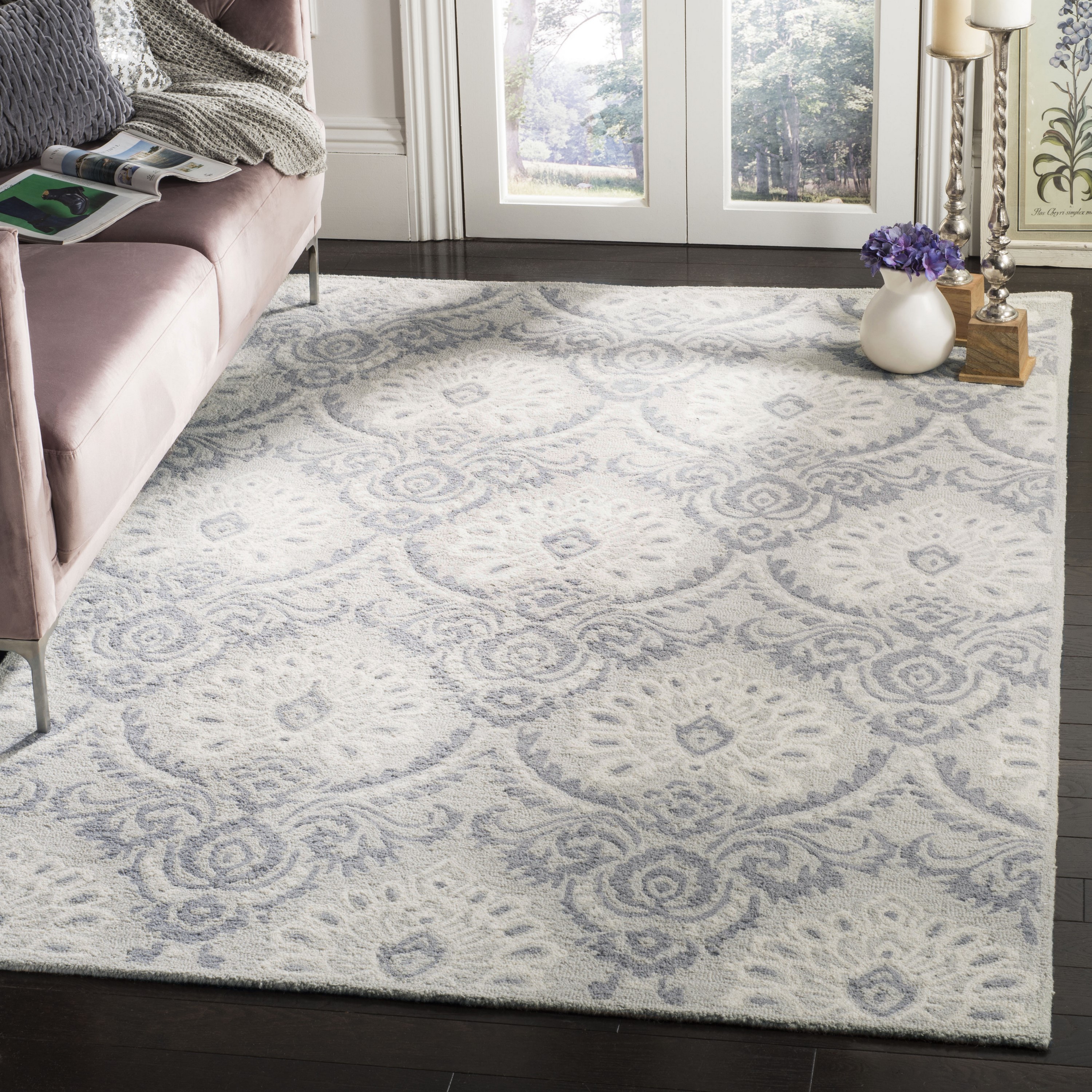 Safavieh BLM106A-24 Blossom Littie 3 x 4 (ft) Tufted Wool Light Gray/Ivory Rectangular Indoor Floral/Botanical Farmhouse/Cottage Throw rug