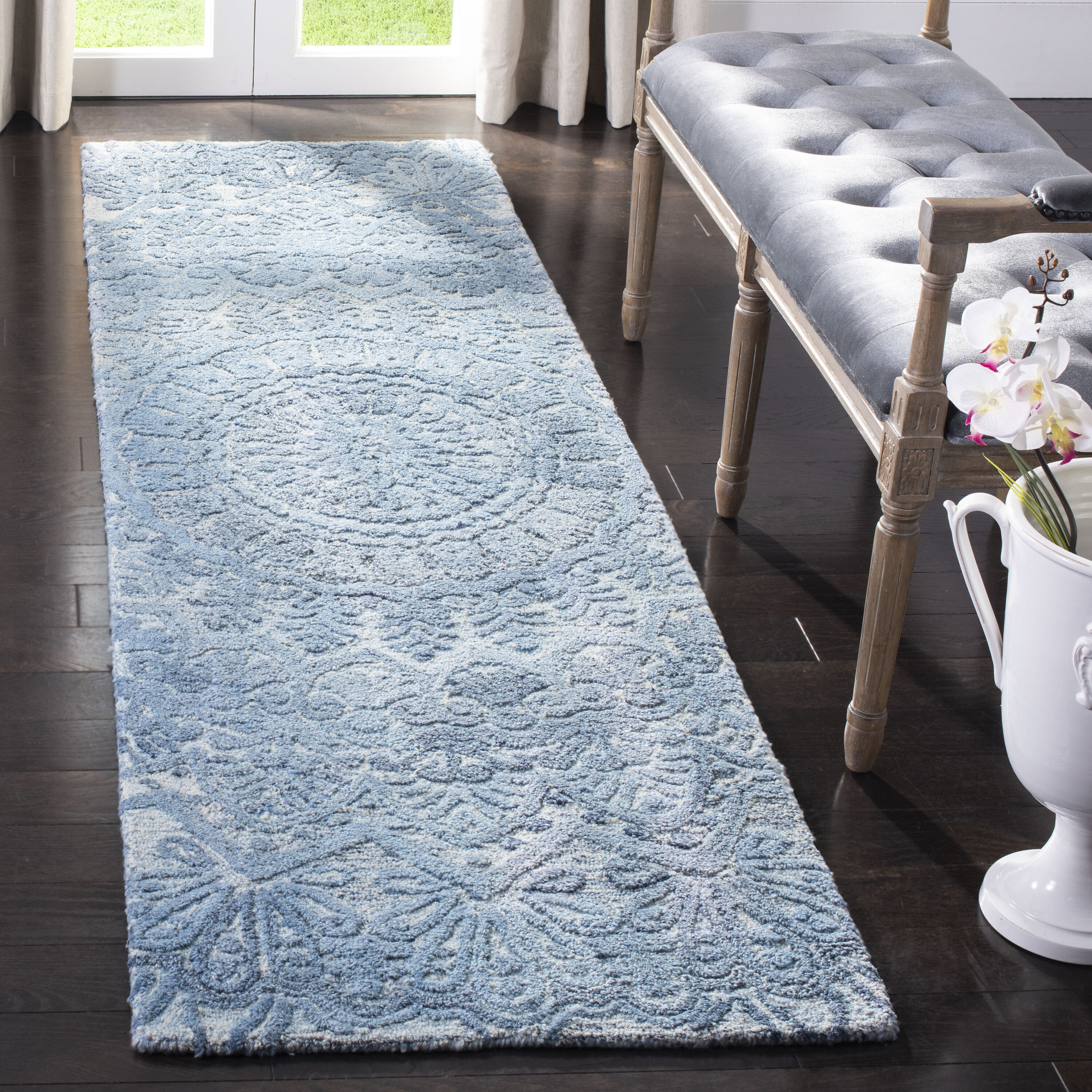  Marquee 110 Blue/Ivory Traditional 2ft-3in x 10ft Runner Rug