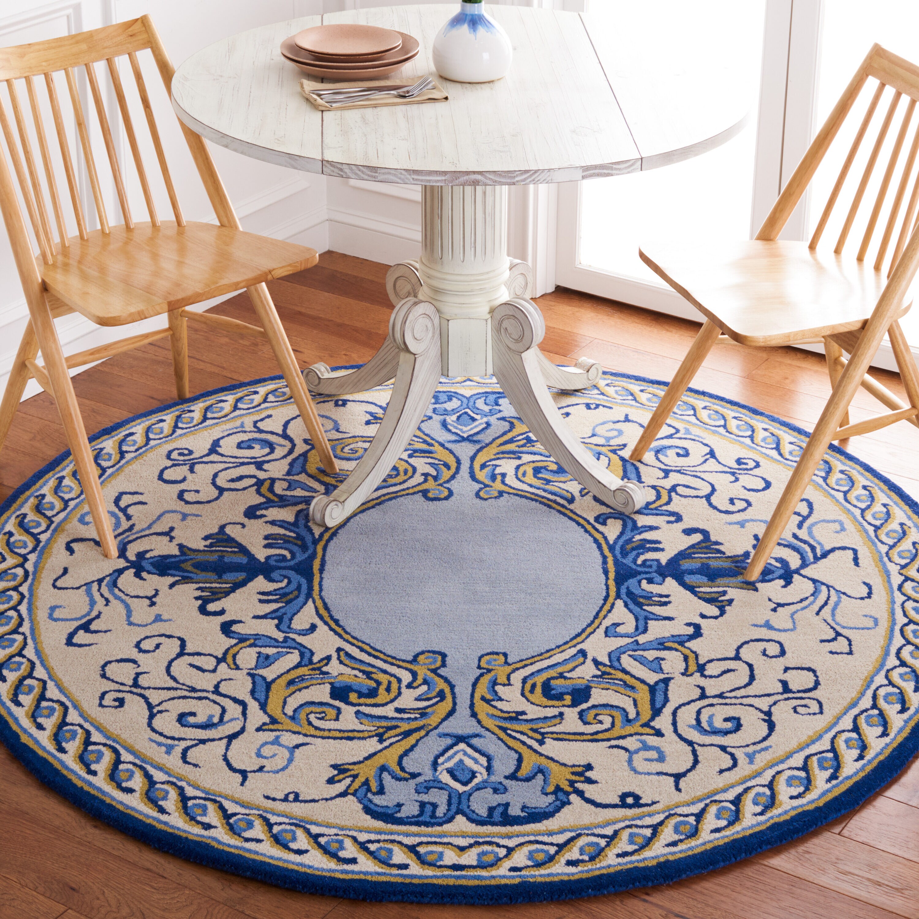  Empire 601 Blue/Ivory Traditional 6ft x 6ft Round Rug