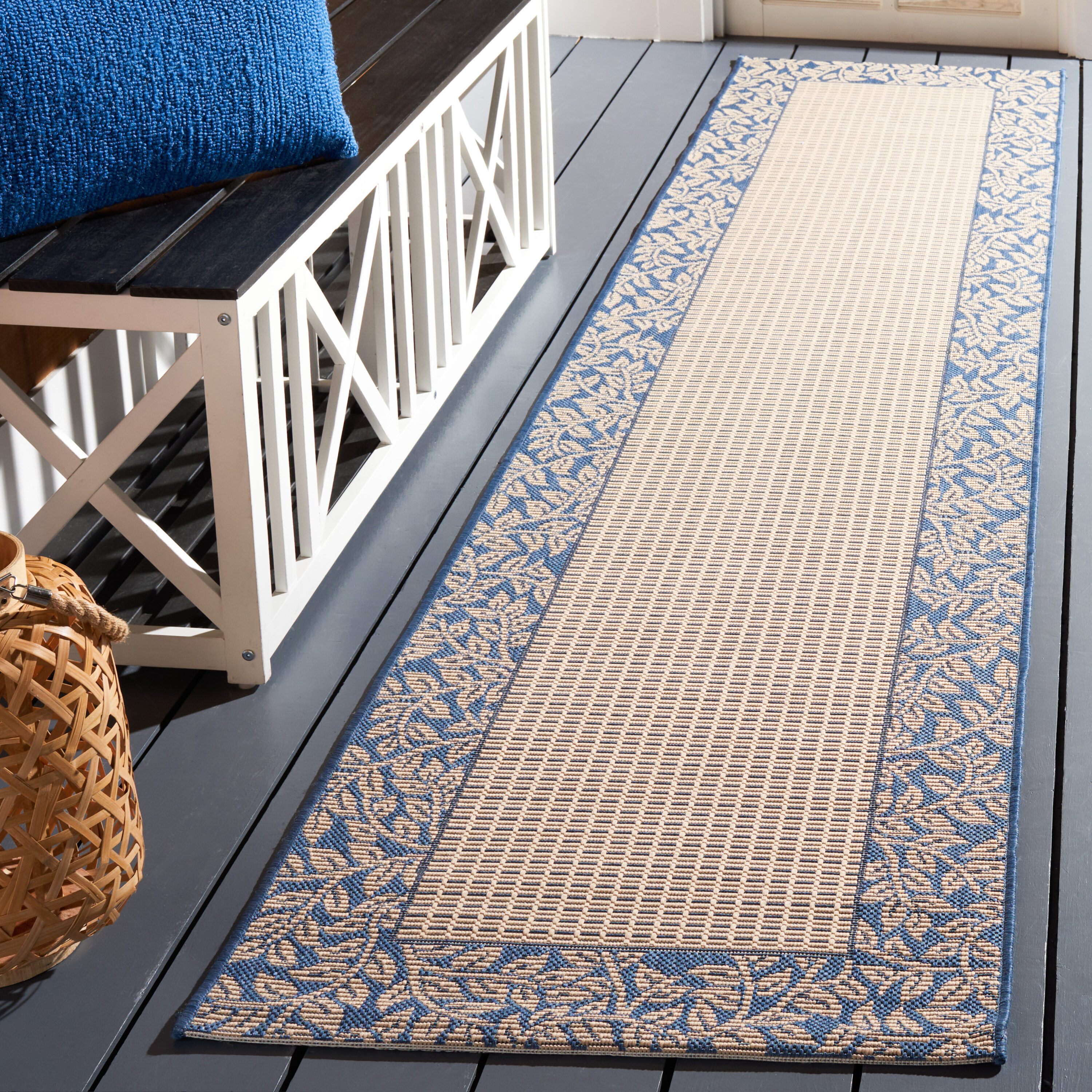Safavieh CY0727-3101-27 Courtyard Checks 2 x 7 (ft) Loomed Polypropylene Natural/Blue Rectangular Indoor/Outdoor Floral/Botanical Coastal Runner rug