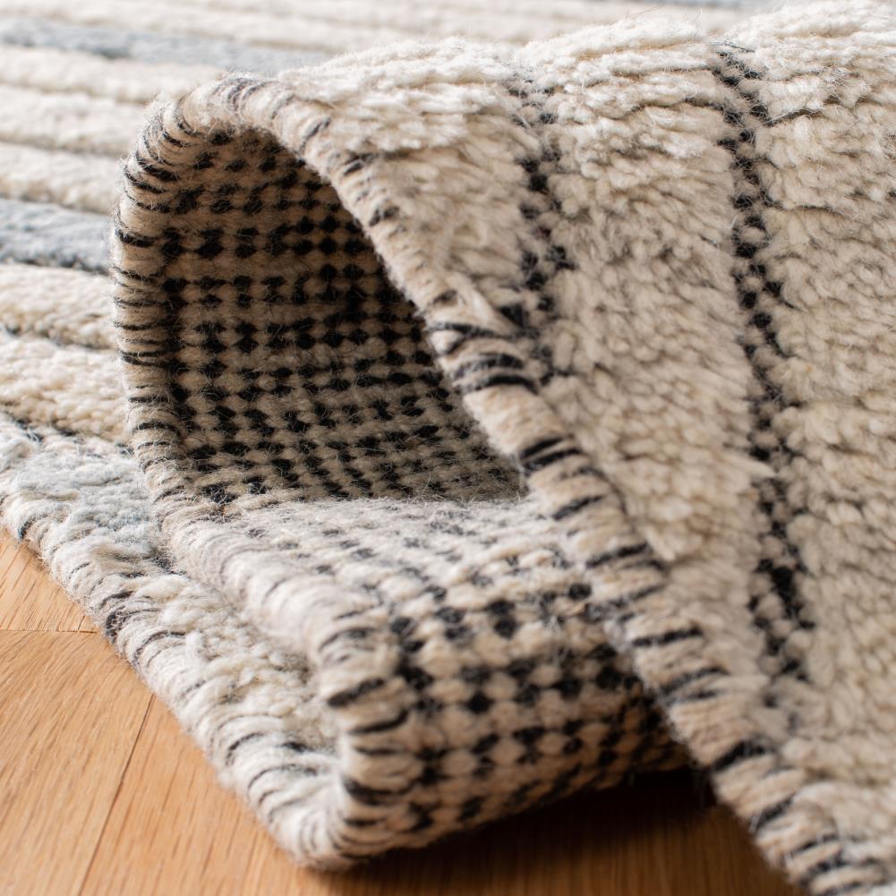 Gray and Ivory Hand-Knotted Wool Shag Rug 4' x 6'