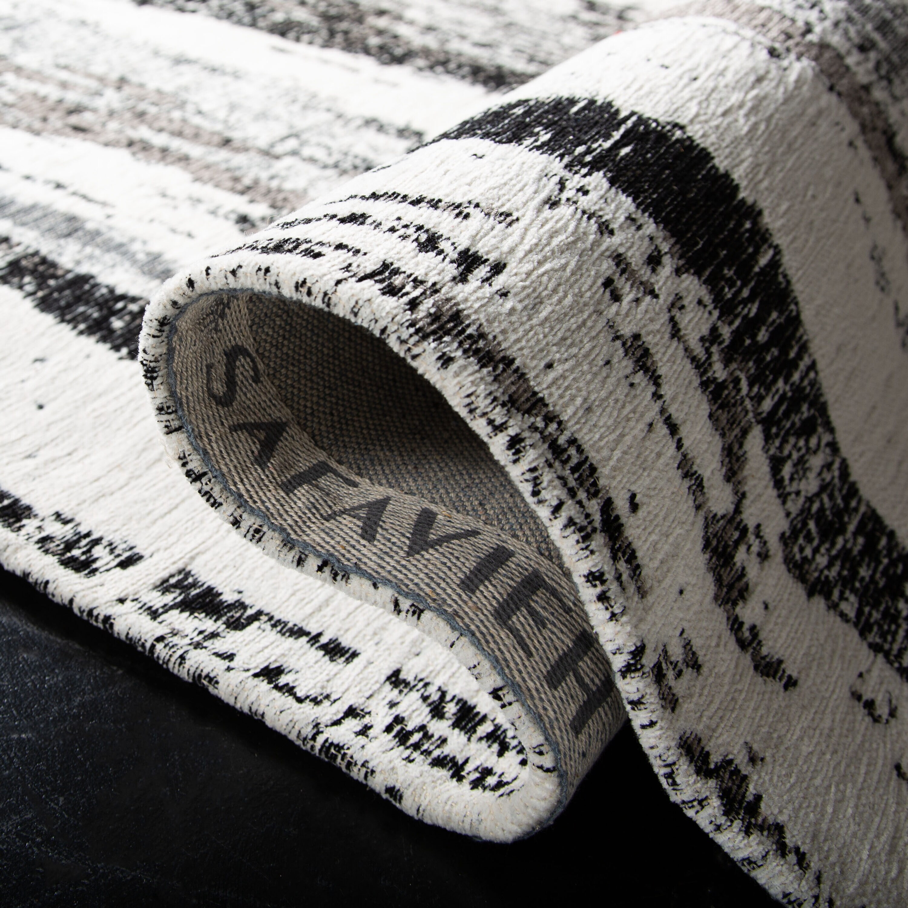 Safavieh CLV702P-28 rugs - View #6