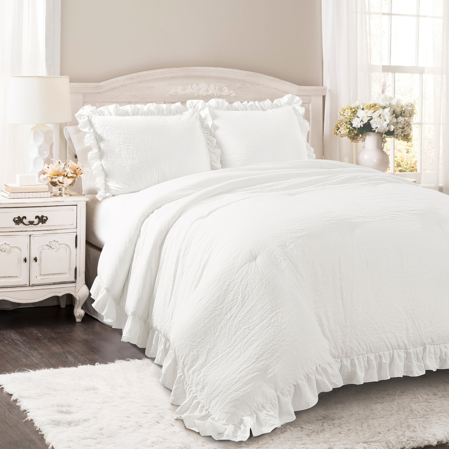 Lush Decor 21T014318 Pure White Solid King Comforter