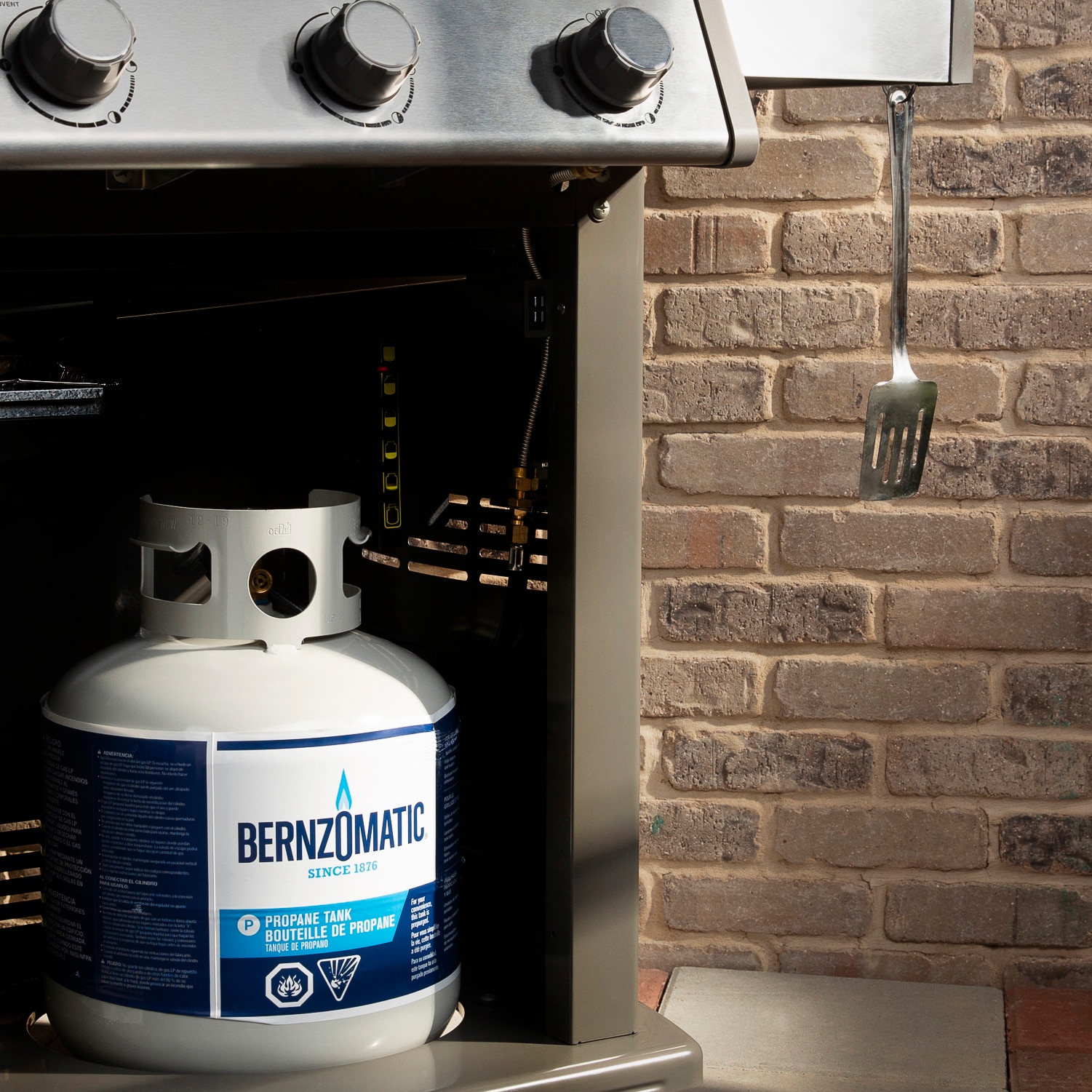 Bernzomatic Standard Propane Fuel Cylinder - Pack of 3, Portable, Durable,  and Versatile, High Flame Temperature for Efficient Heating