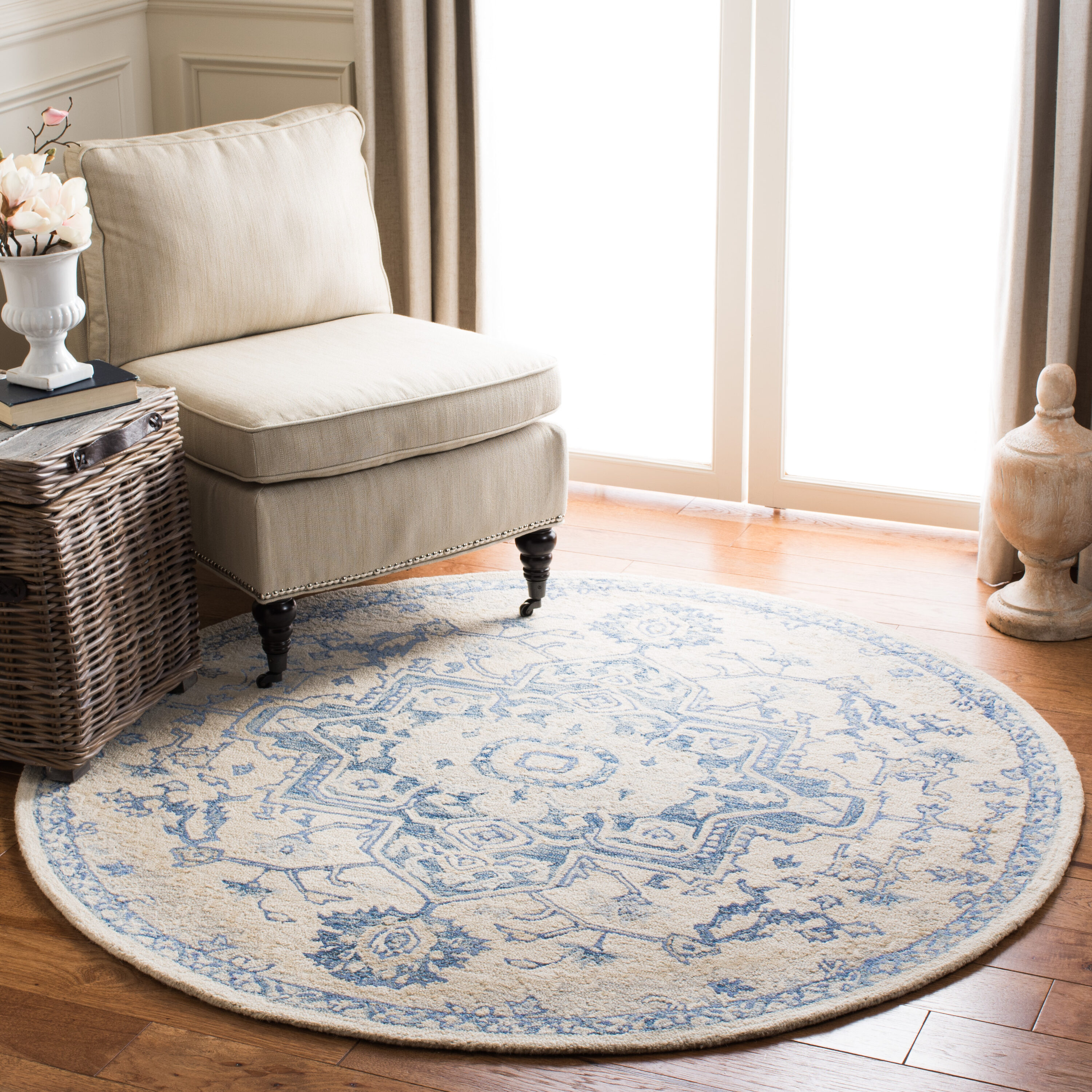  Micro Loop 503 Ivory/Blue Traditional 5ft x 5ft Round Rug