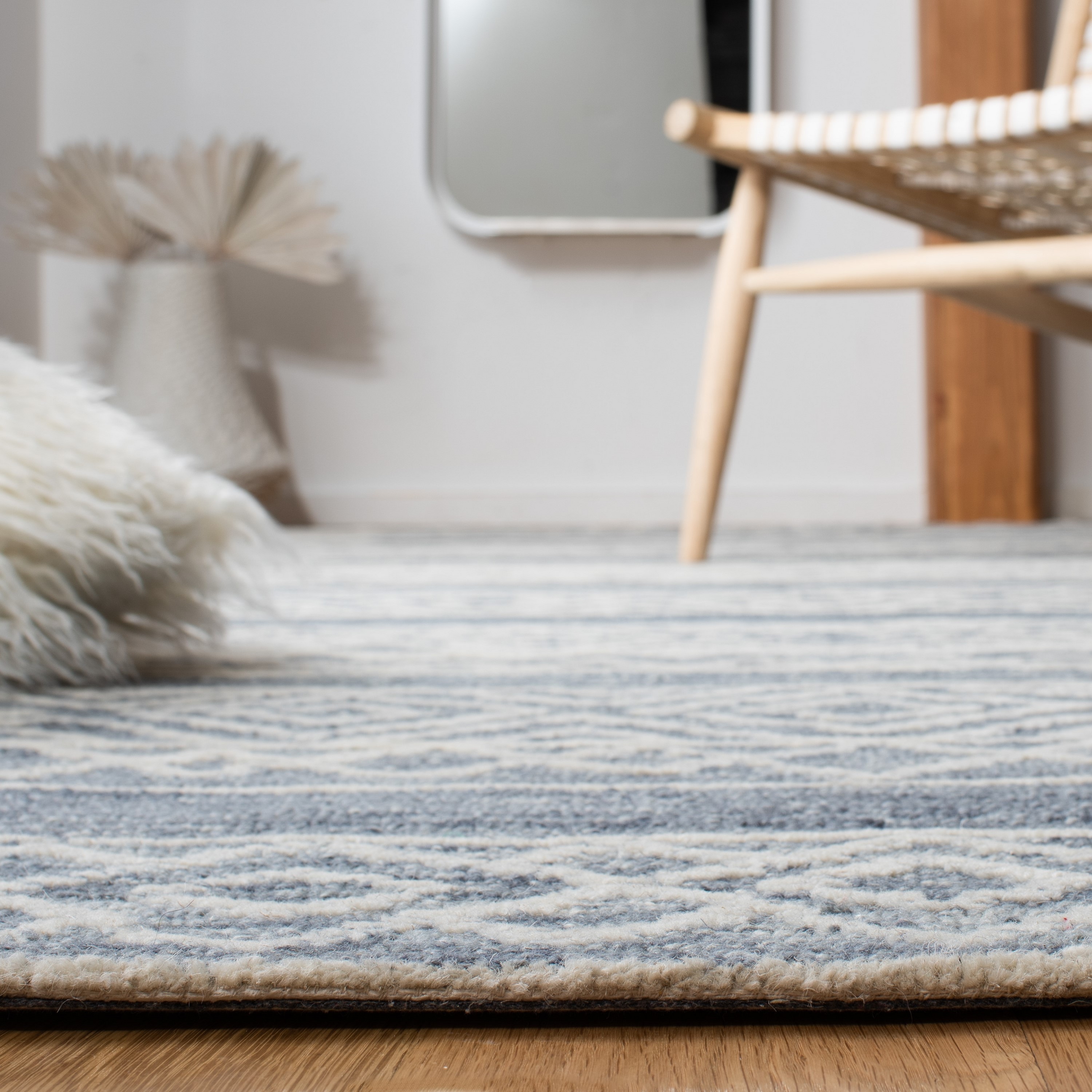 Safavieh MET804M-28 rugs - View #4