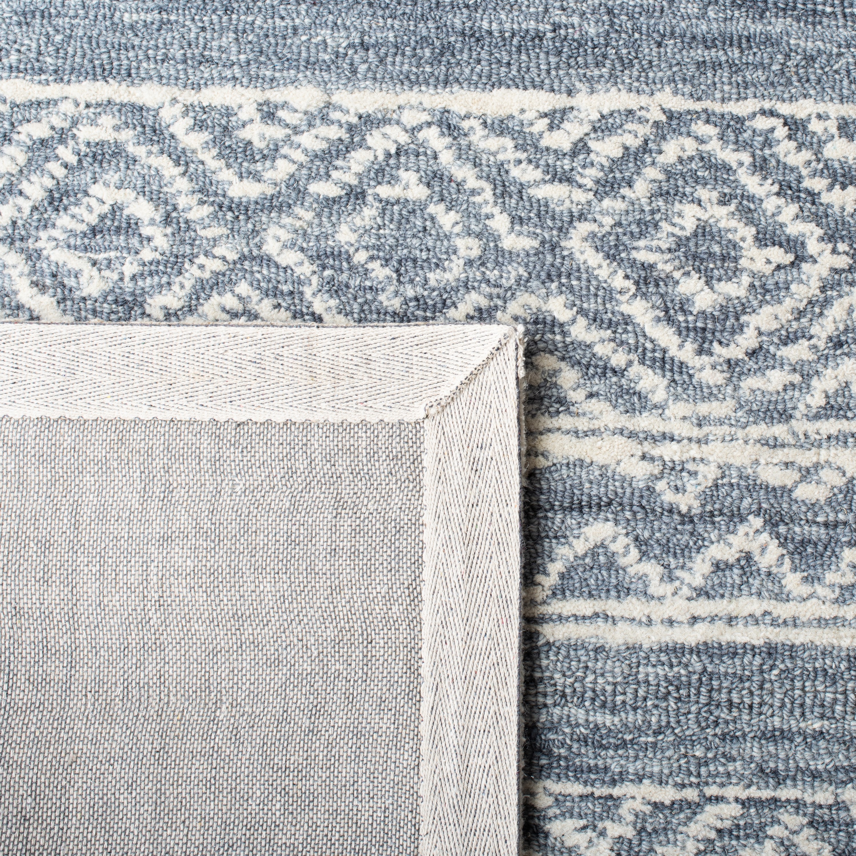 Safavieh MET804M-28 rugs - View #7