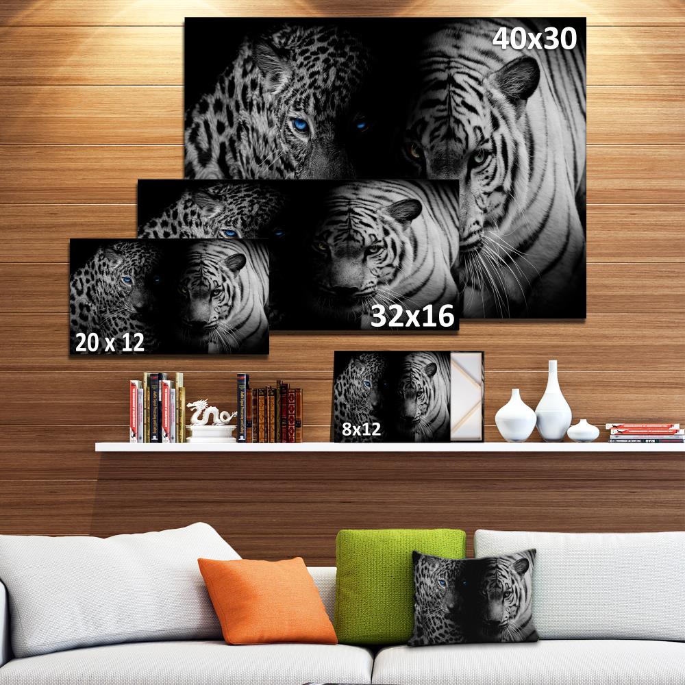 Designart 12-in H x 20-in W Animals Print on Canvas in the Wall Art ...