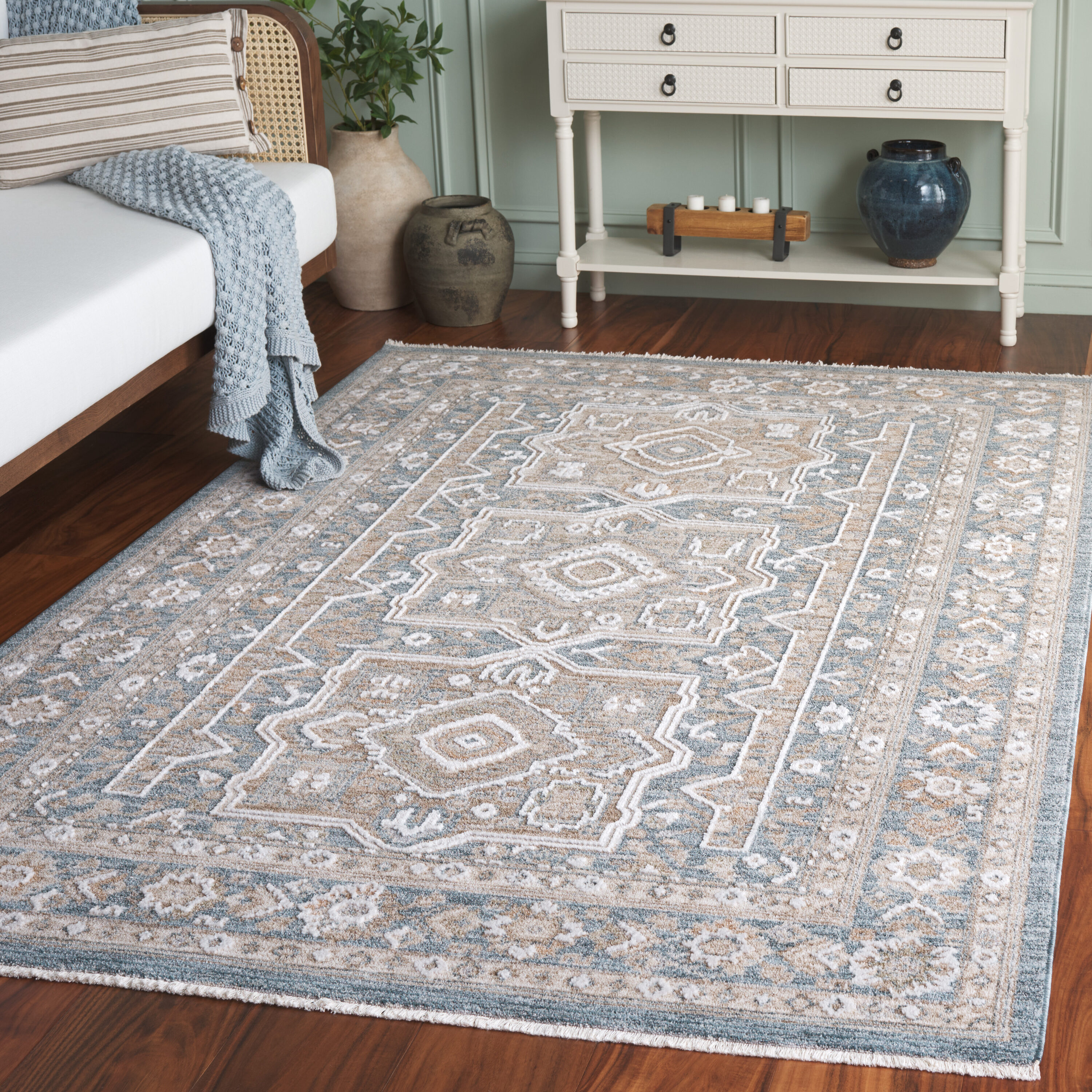 Safavieh - Finley 328M Blue/Beige 5 x 8 Rectangular Area rug