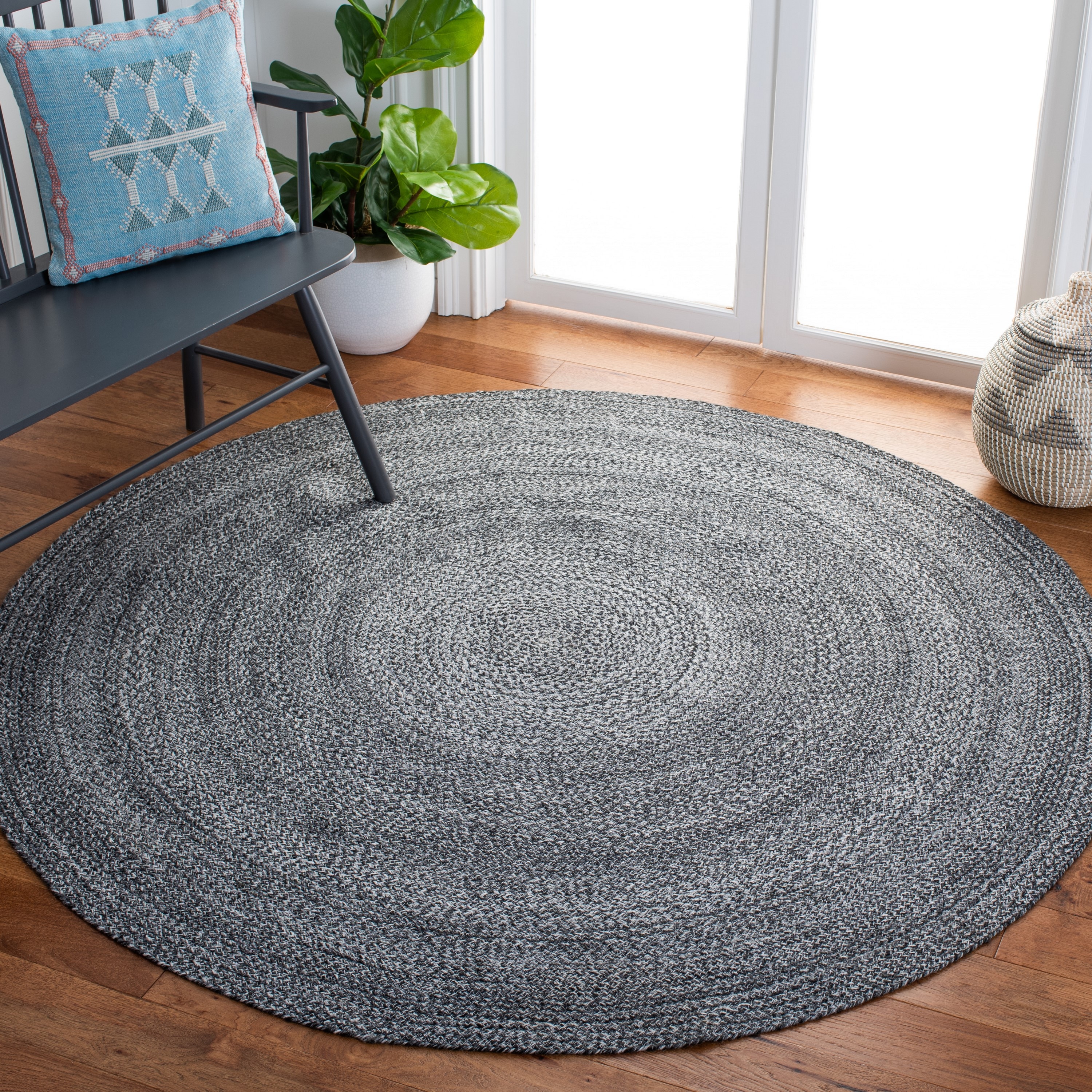Safavieh CAP224H-4R Cape Cod Eilika 4 x 4 (ft) Polyester Charcoal Round Indoor Solid Farmhouse/Cottage Area rug