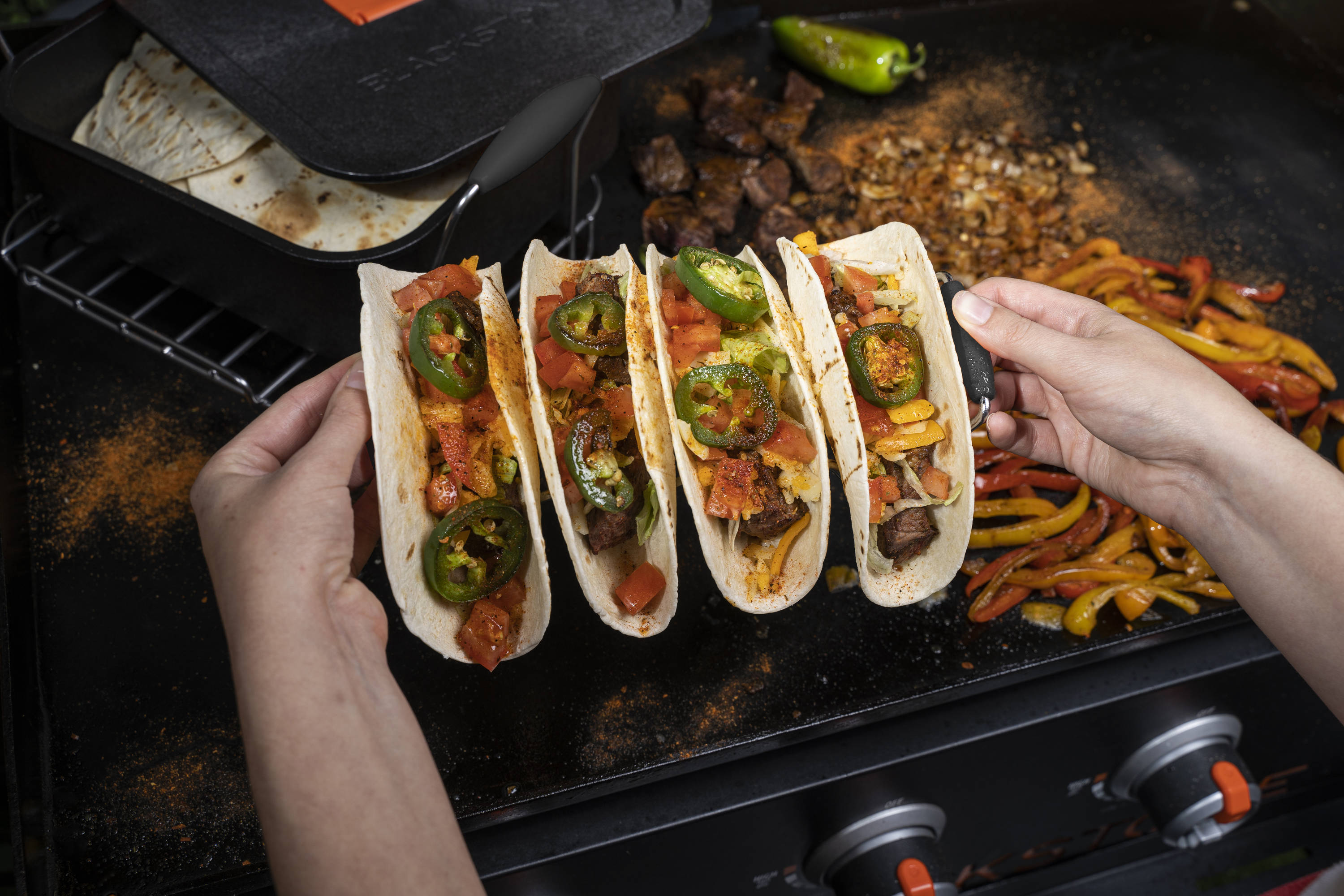 Blackstone Taco Serving and Cooking Accessory Kit (5-Piece)