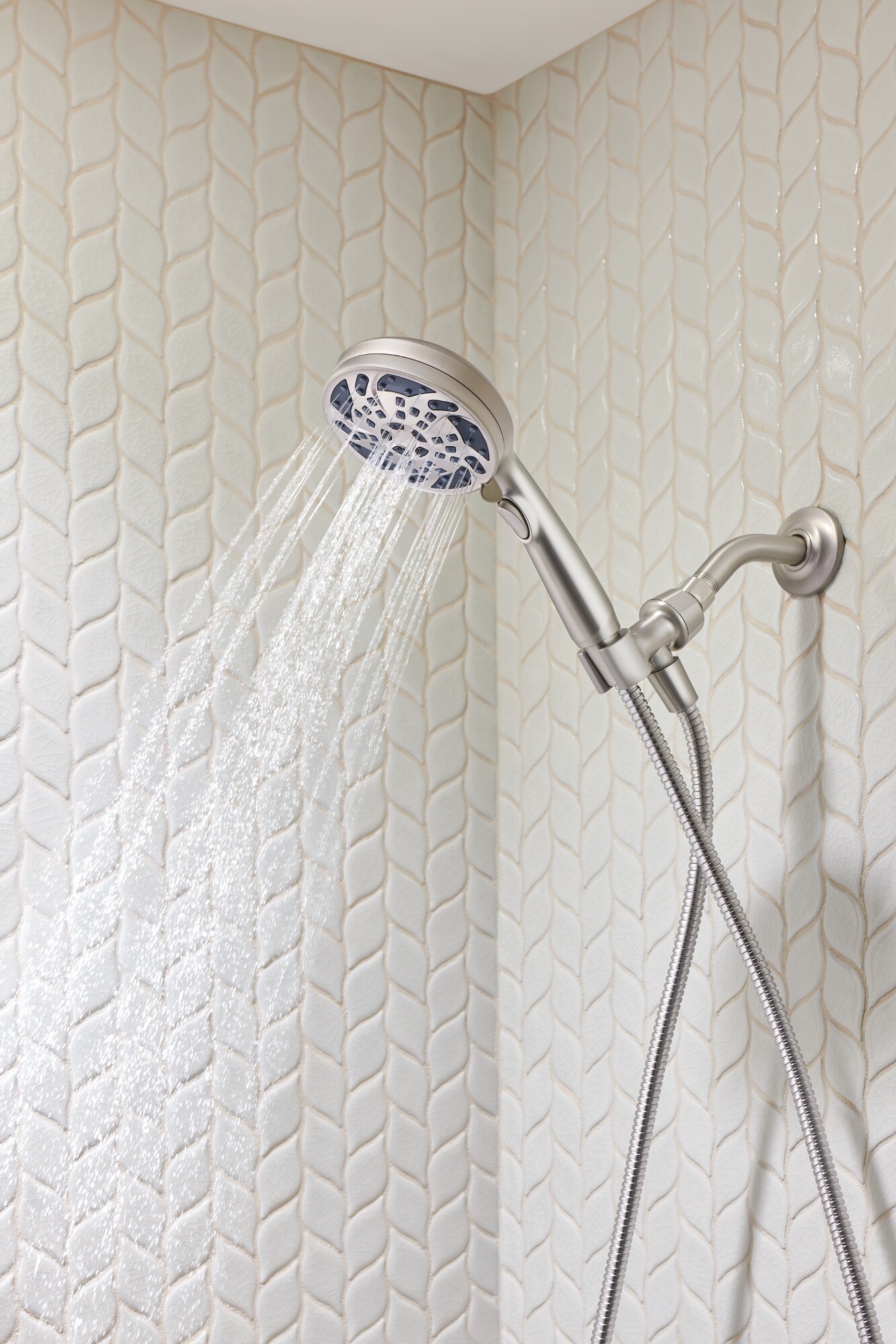 Moen 26034 Fixed-Showerhead - View #7
