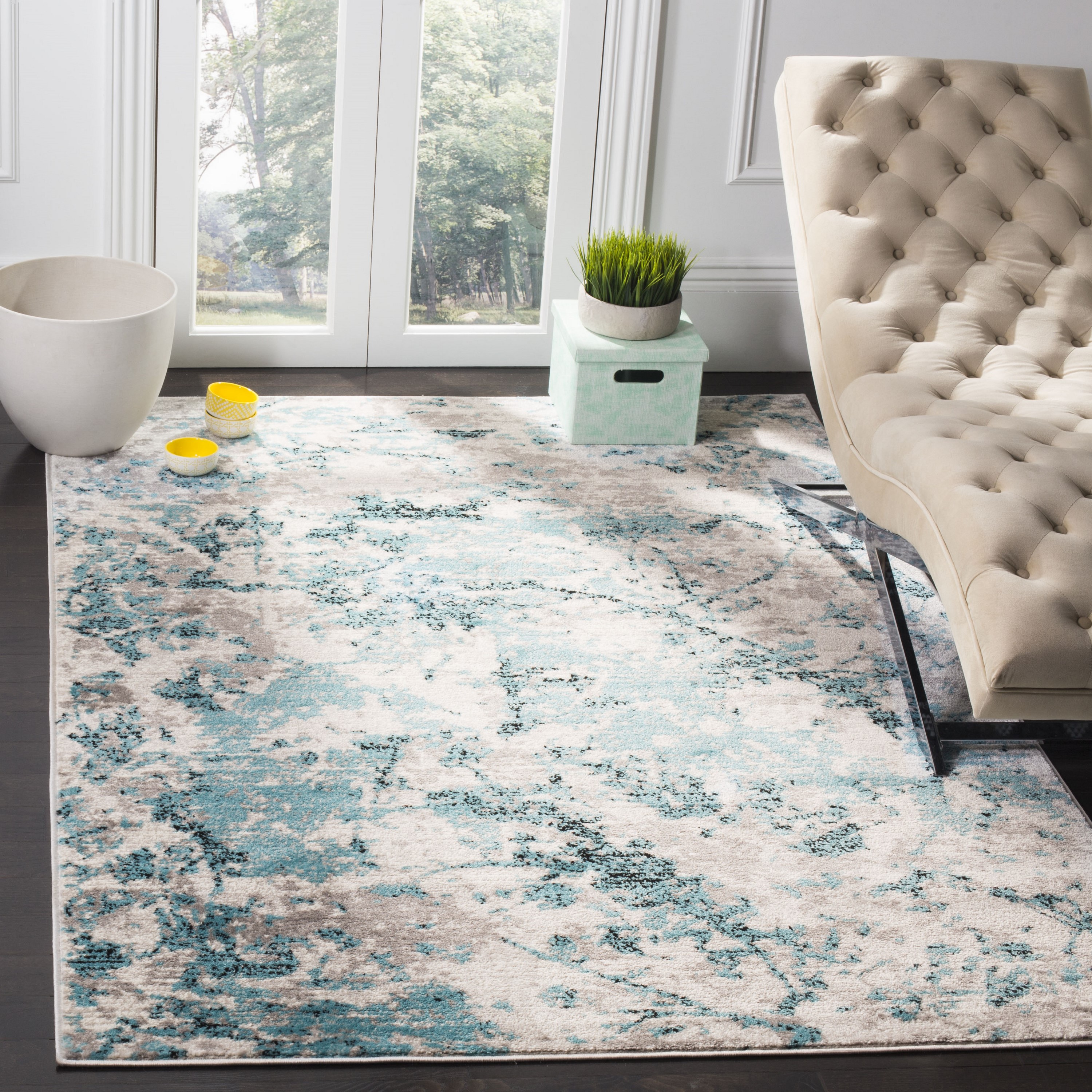 Safavieh SKY186M-5 Skyler Dumage 5 x 8 (ft) Loomed Polypropylene Blue/Ivory Rectangular Indoor Distressed/Overdyed Industrial Area rug