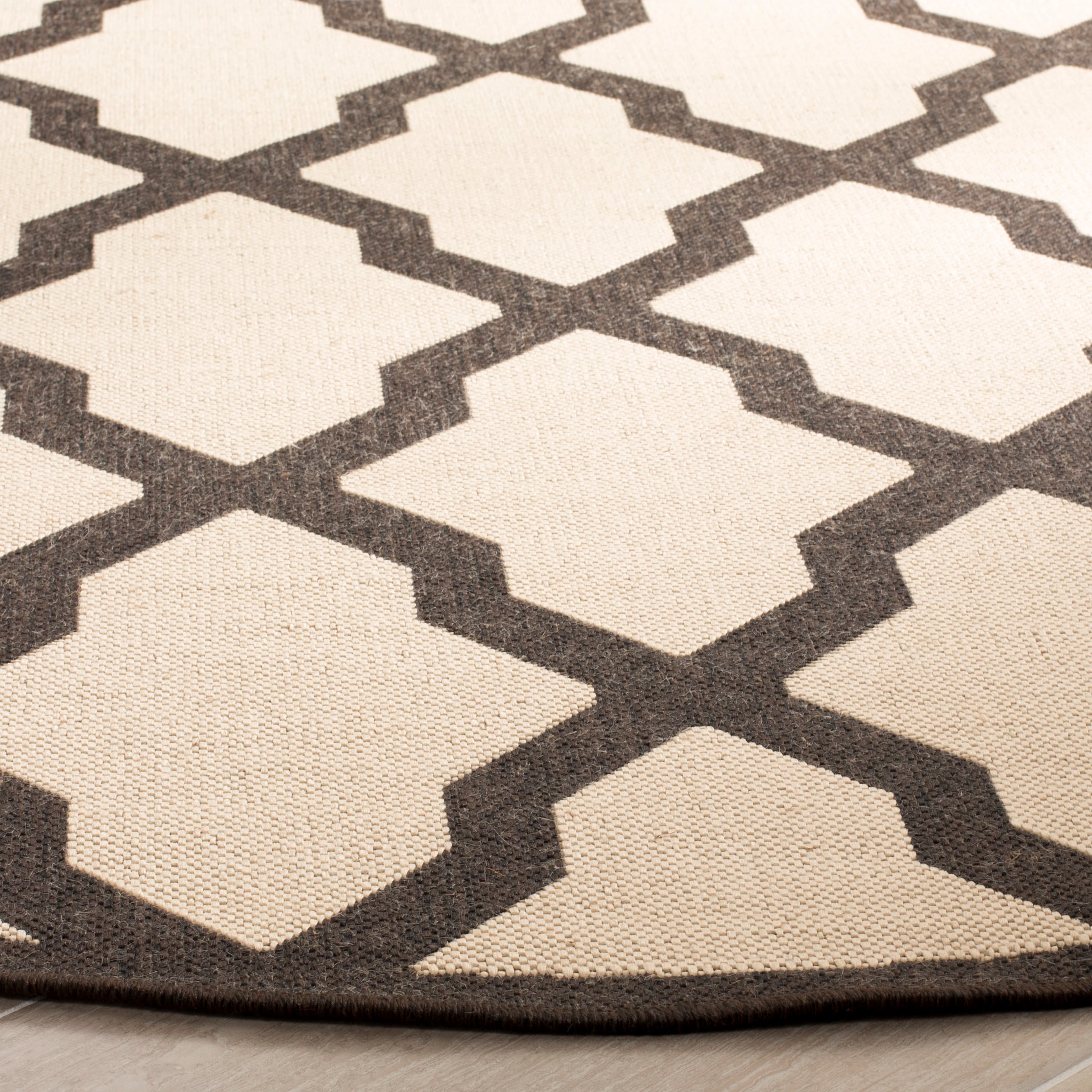 Safavieh LND122U-6R rugs - View #3