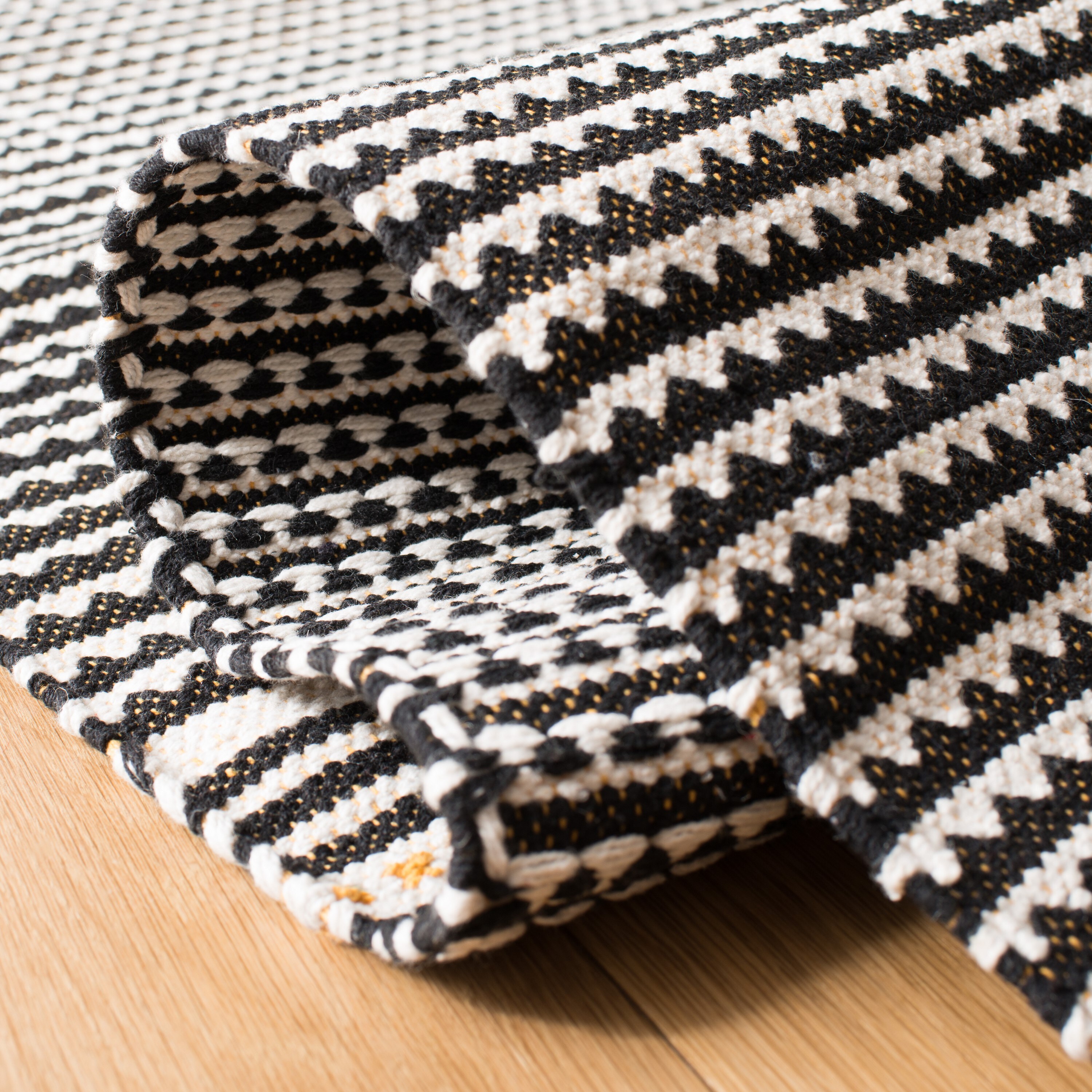 Safavieh MTK607I-3 rugs - View #5