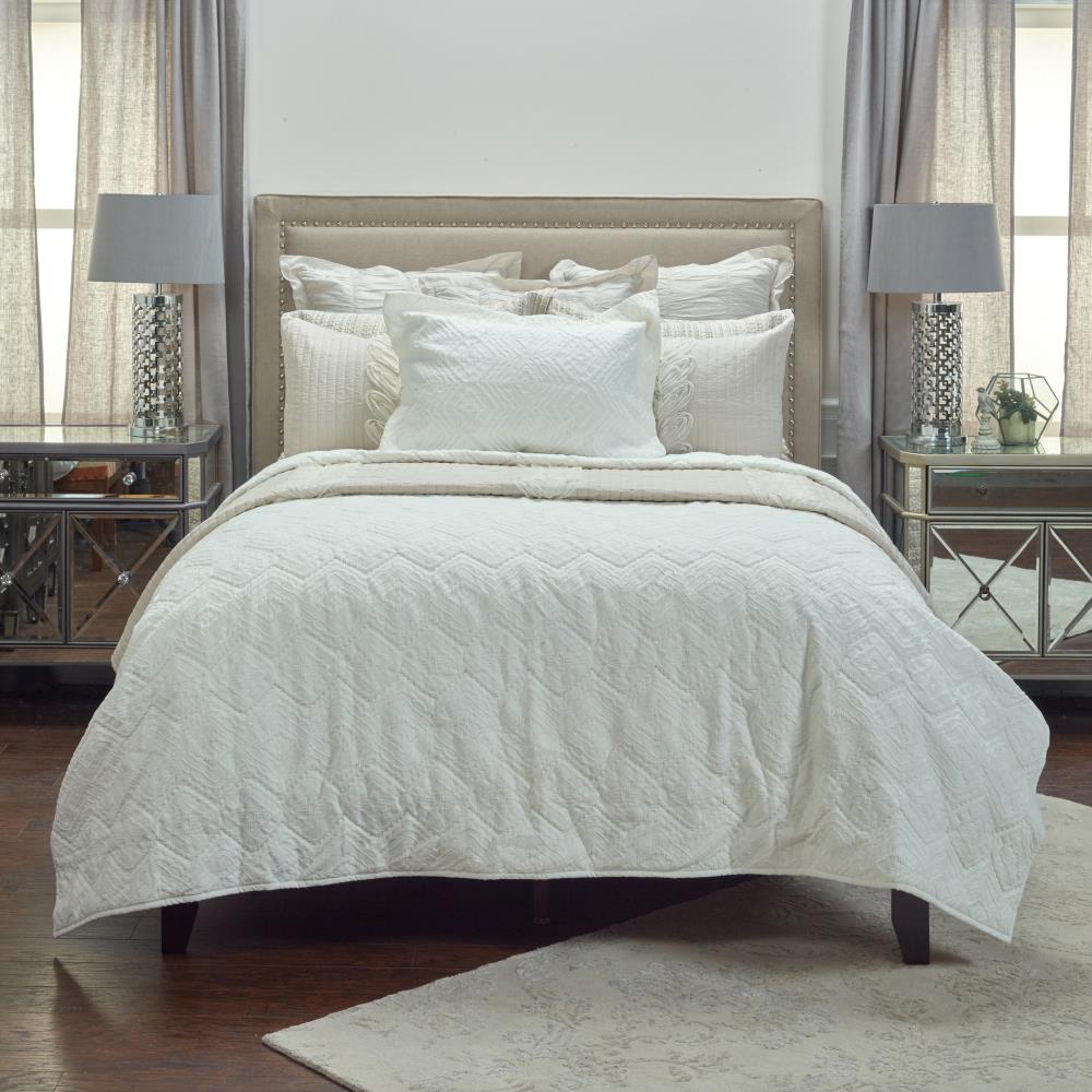 Rizzy Home Adela Blush Twin Quilt Blush Solid Twin Quilt Cotton with ...