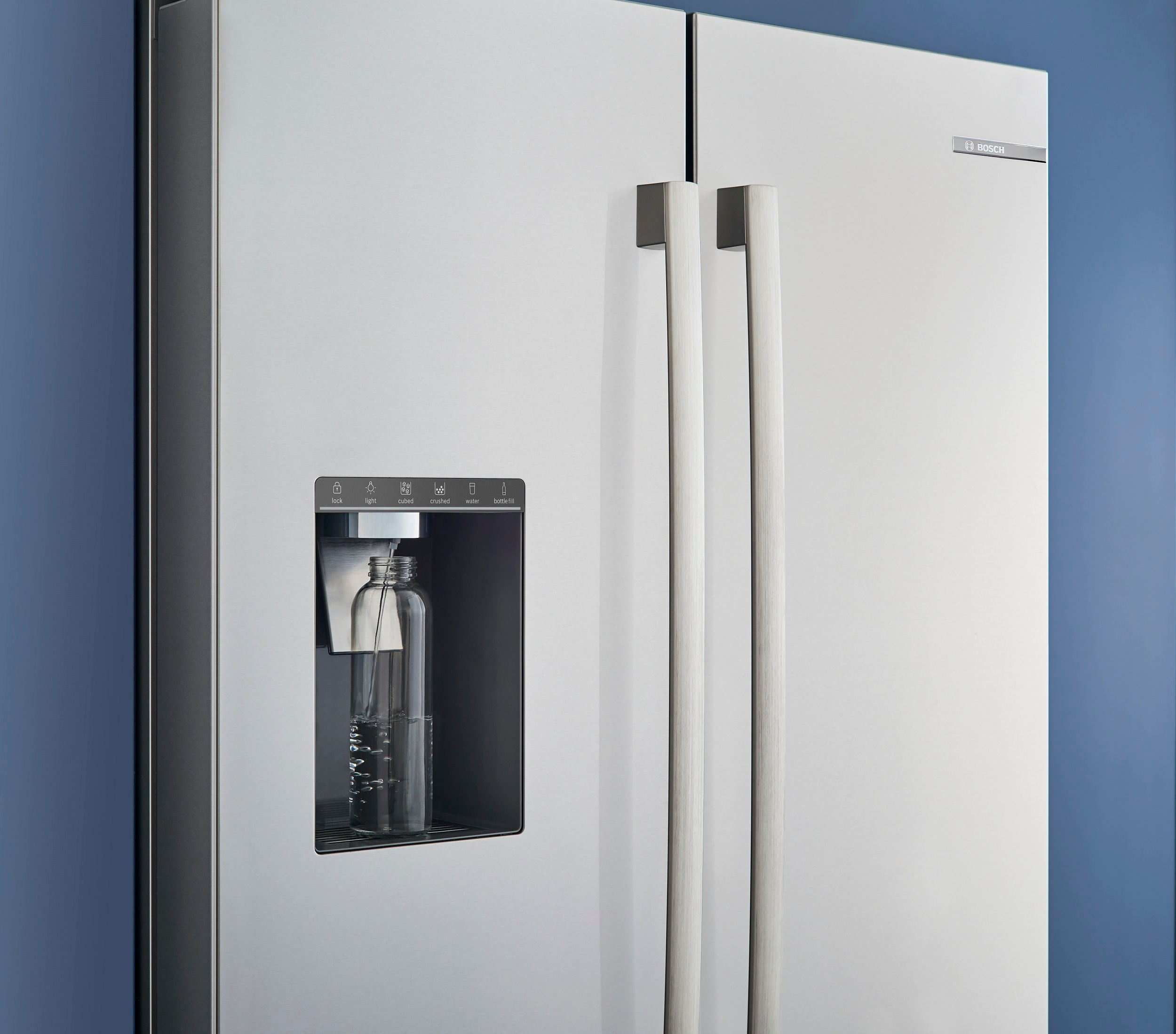 Réfrigérateur à double porte 20.8 pi3 Bosch B36CD50SNS