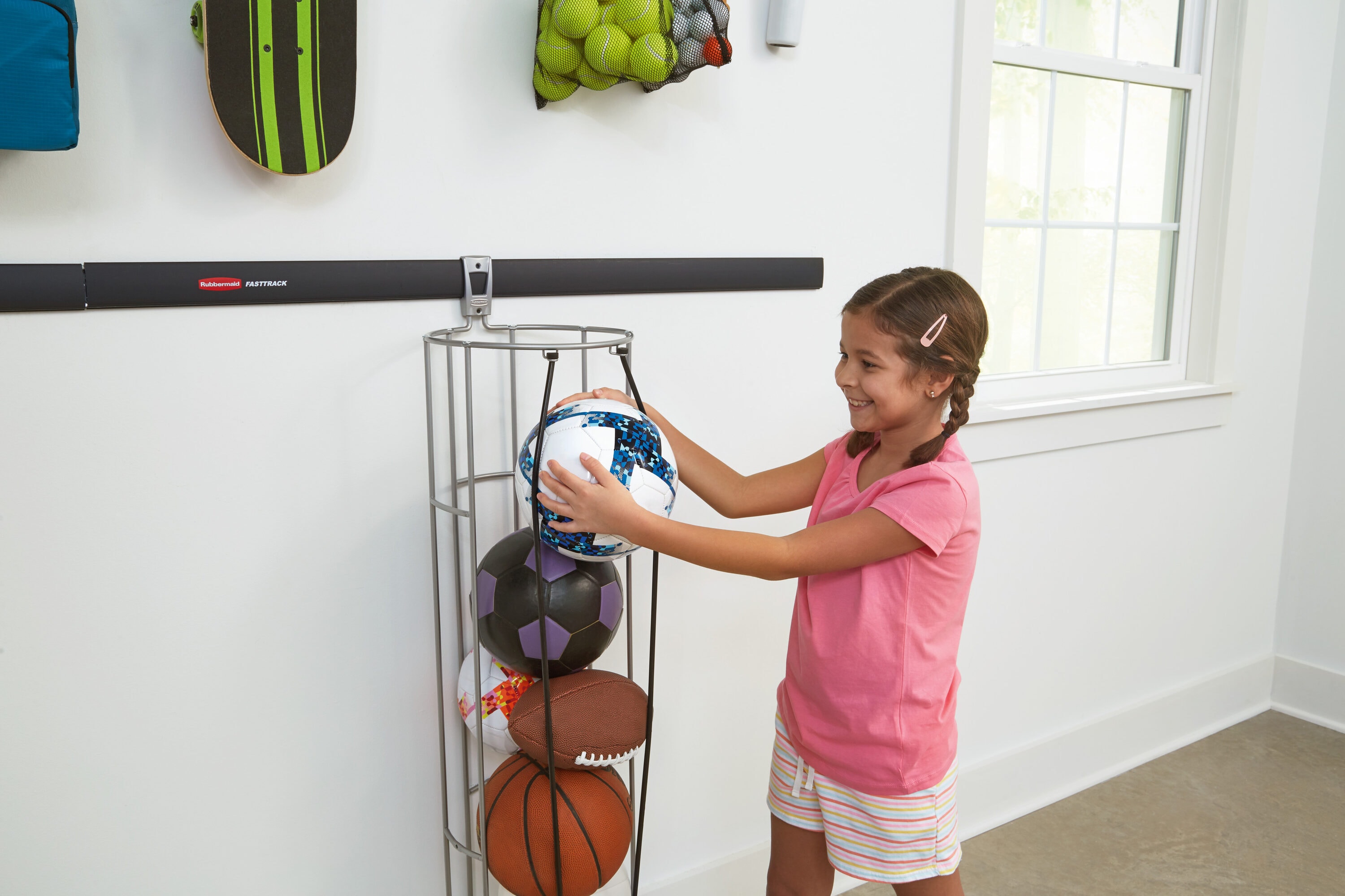 Rubbermaid Garage FastTrack Power Tool Holder, Wall Mounted Storage System, Holds Up to 50 Pounds