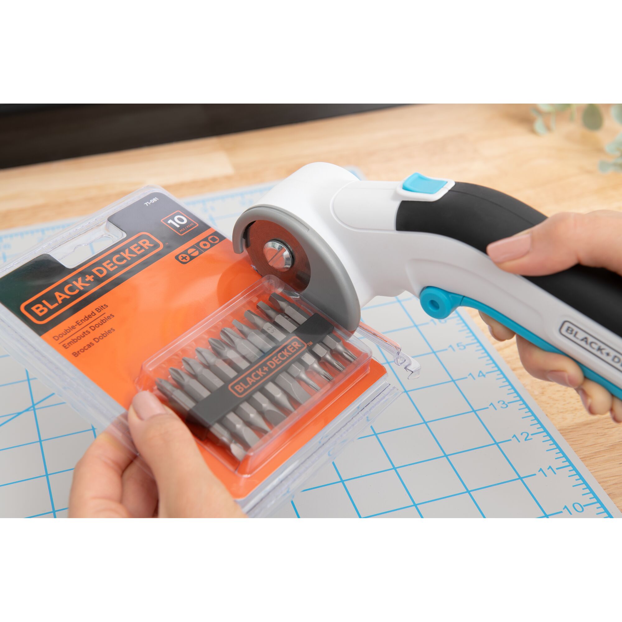 BLACK+DECKER BCRC115FF Crafting-Machines-Accessories - View #7