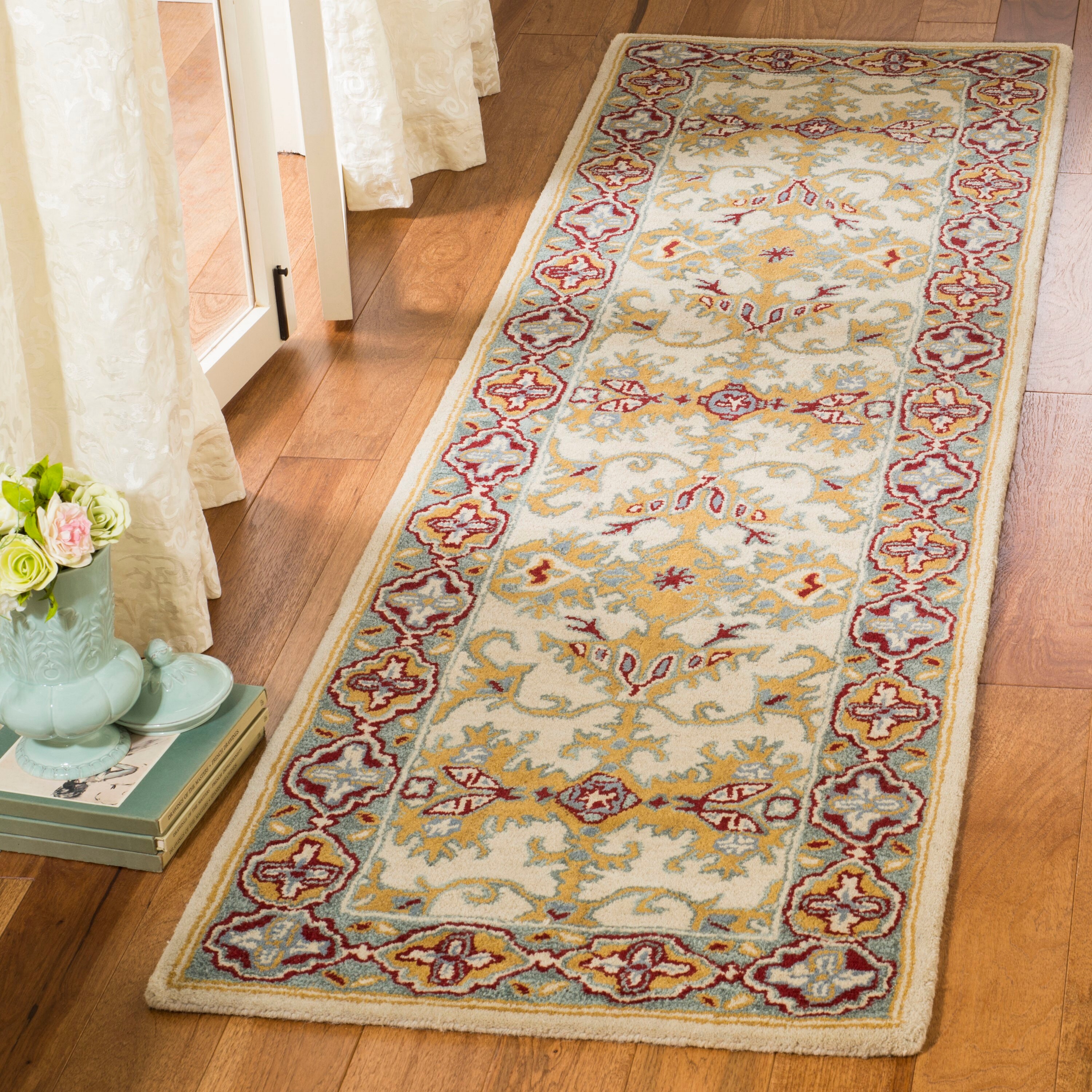 Ivory and Blue Hand-Tufted Wool and Cotton Area Rug